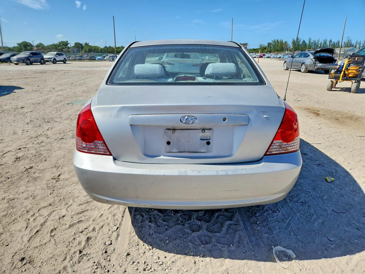 2005 Hyundai Elantra Gls Silver vin: KMHDN46D65U174526