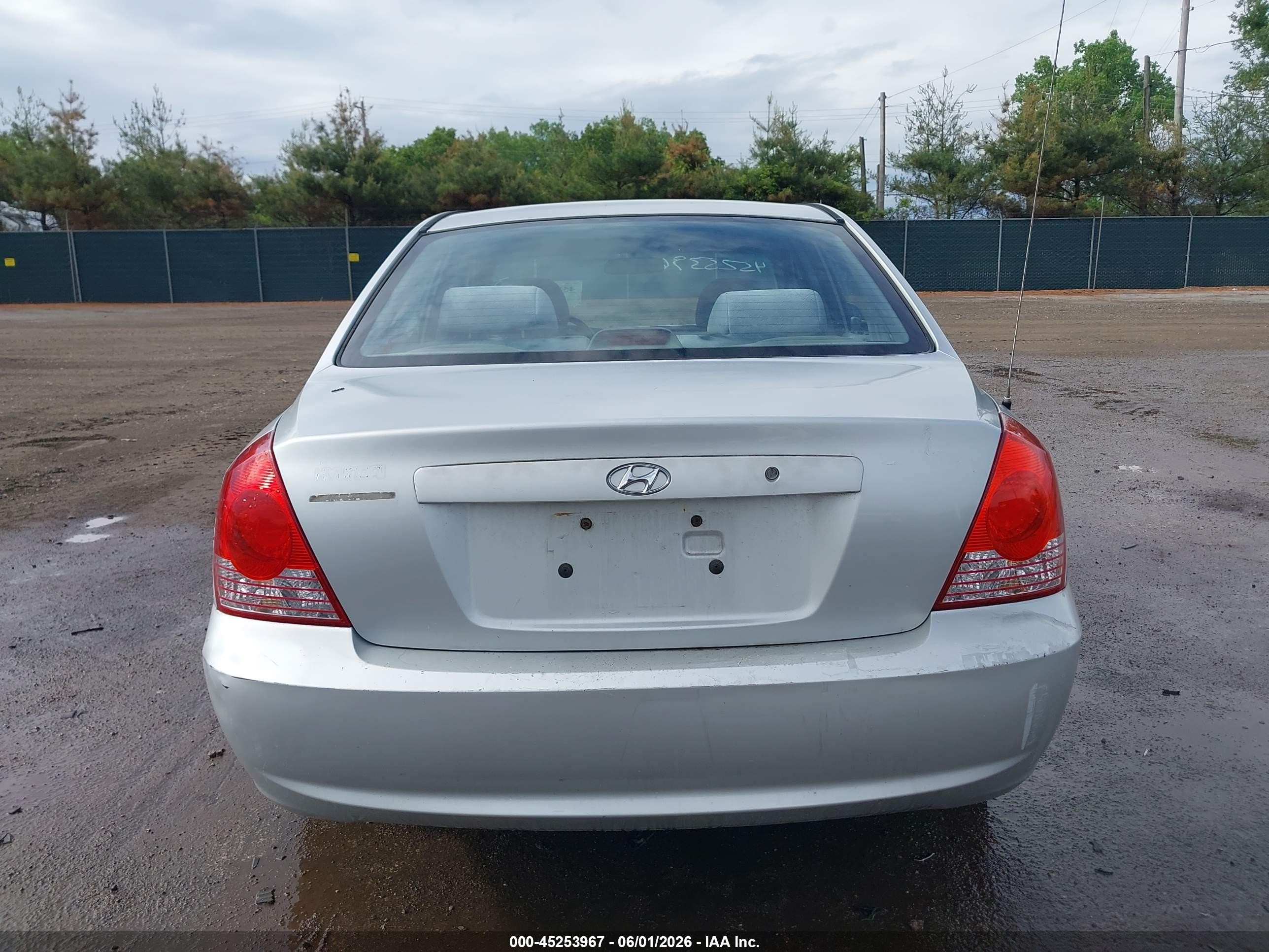 2006 Hyundai Elantra Gls/limited Silver vin: KMHDN46D66U232068