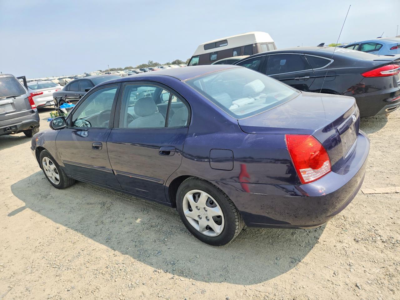 2004 Hyundai Elantra Gls Black vin: KMHDN46D74U720572
