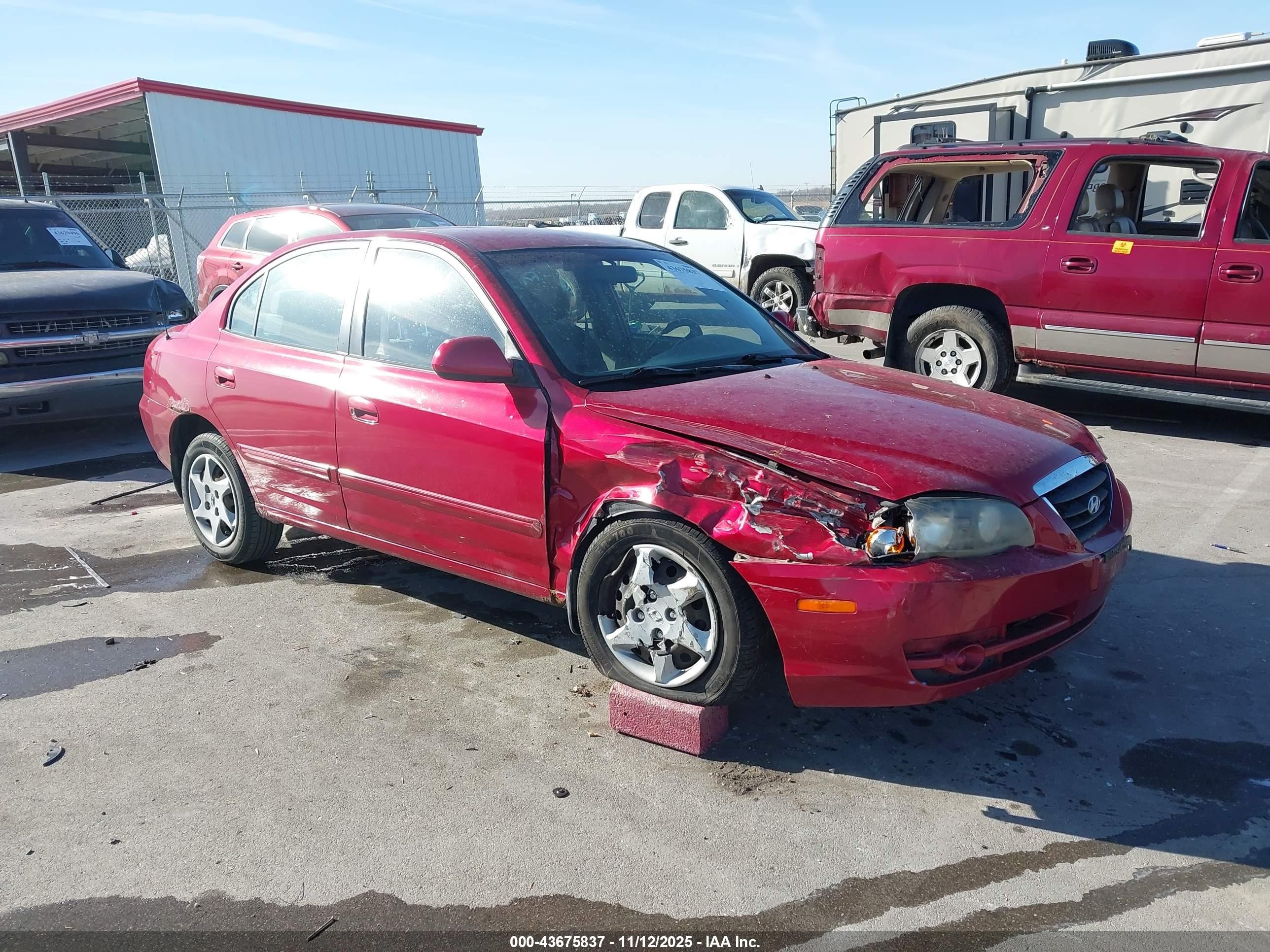 2004 Hyundai Elantra Gls/gt Red vin: KMHDN46D74U754222