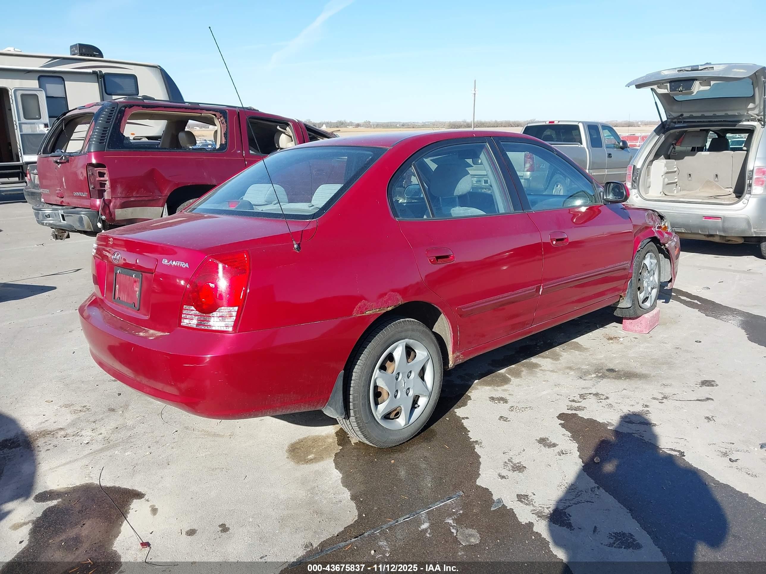 2004 Hyundai Elantra Gls/gt Red vin: KMHDN46D74U754222