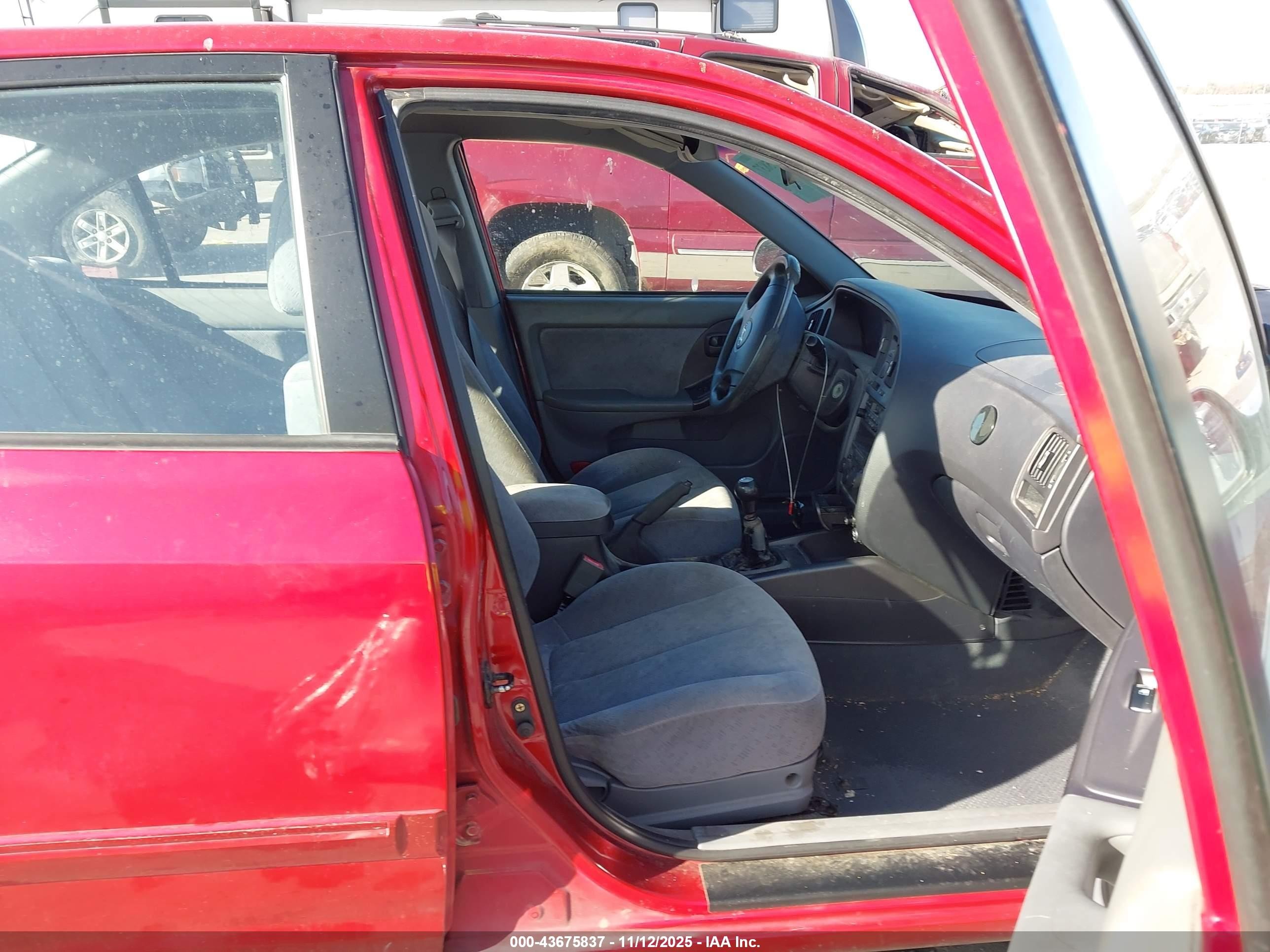 2004 Hyundai Elantra Gls/gt Red vin: KMHDN46D74U754222