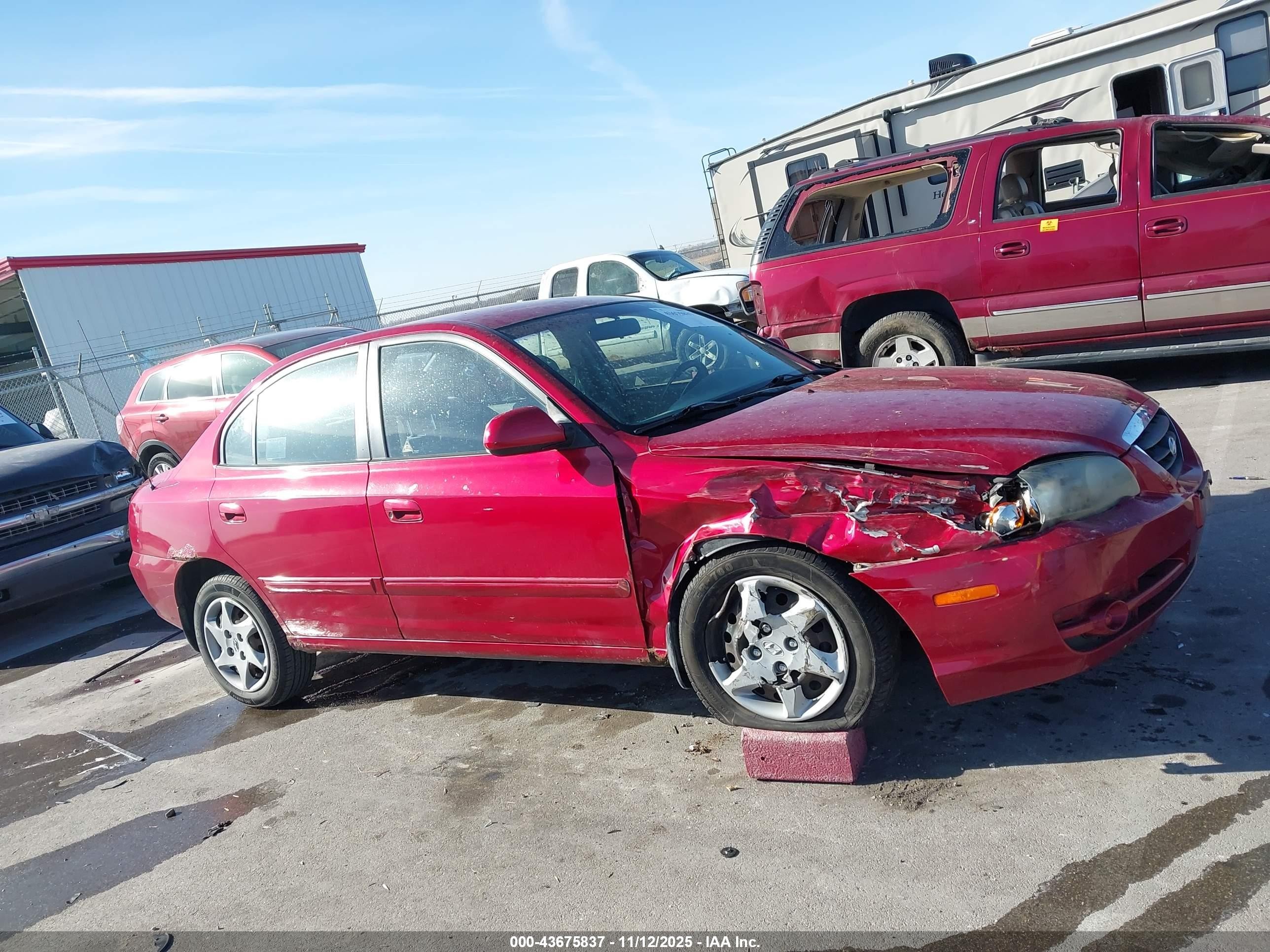 2004 Hyundai Elantra Gls/gt Red vin: KMHDN46D74U754222