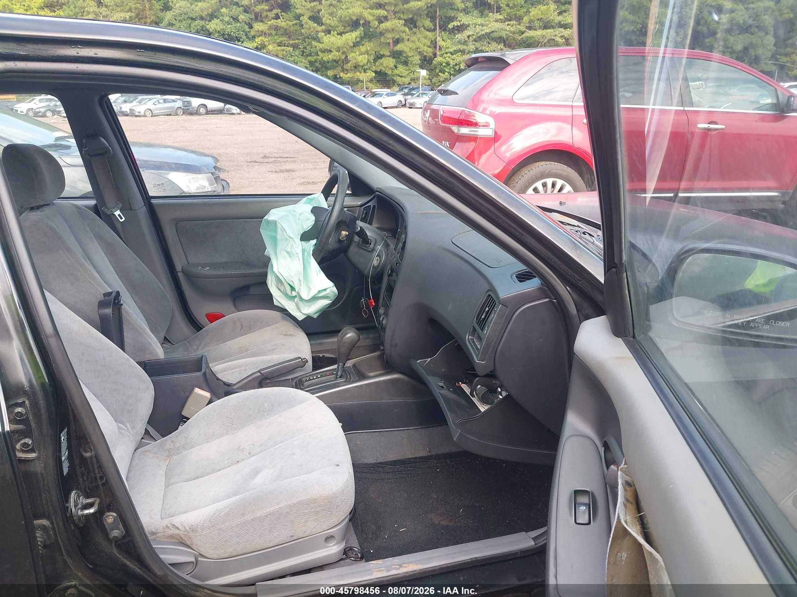 2004 Hyundai Elantra Gls/gt Black vin: KMHDN46D74U788323