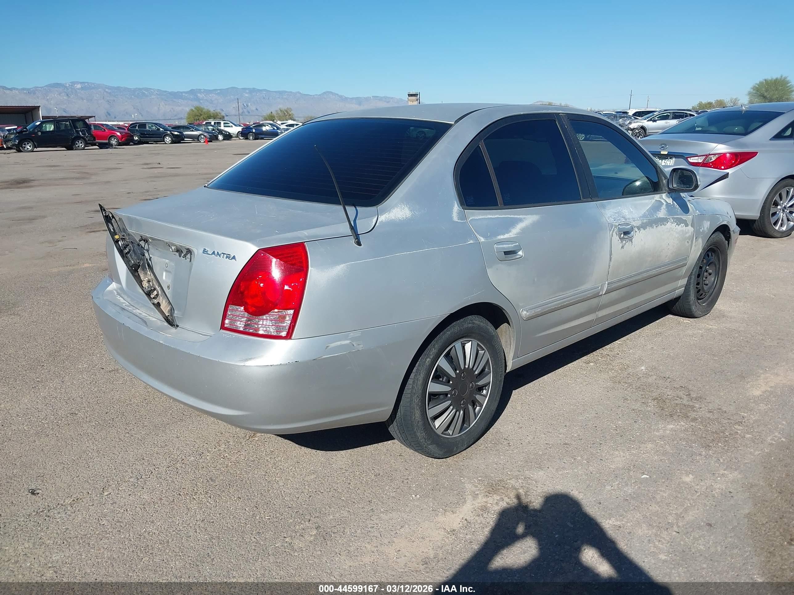 2004 Hyundai Elantra Gls/gt Silver vin: KMHDN46D74U891158