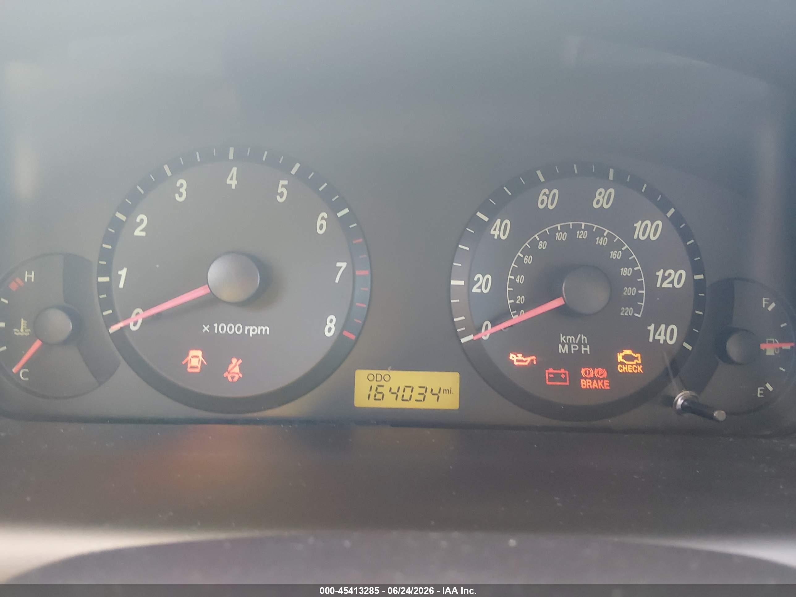2004 Hyundai Elantra Gls/gt Красный vin: KMHDN46D74U910601