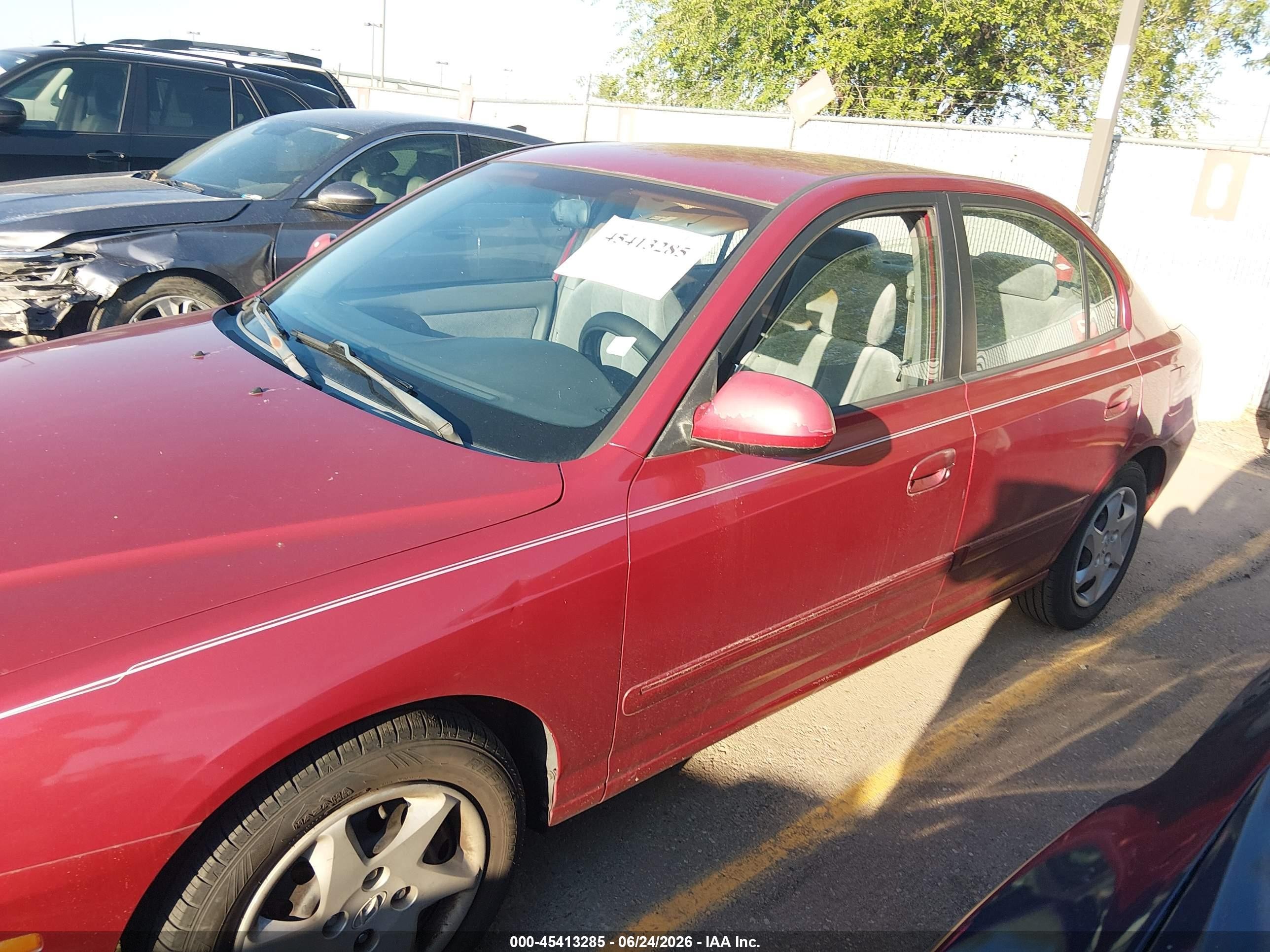 2004 Hyundai Elantra Gls/gt Красный vin: KMHDN46D74U910601