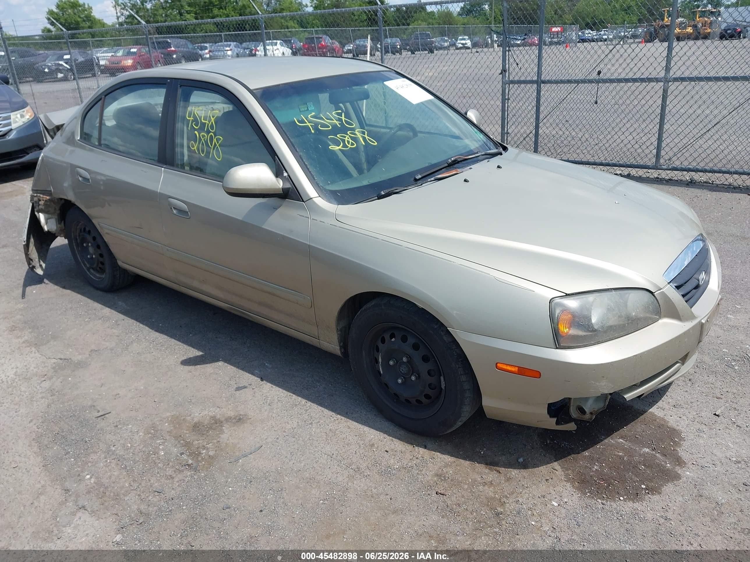 2005 Hyundai Elantra Gls/gt Gold vin: KMHDN46D75U195286