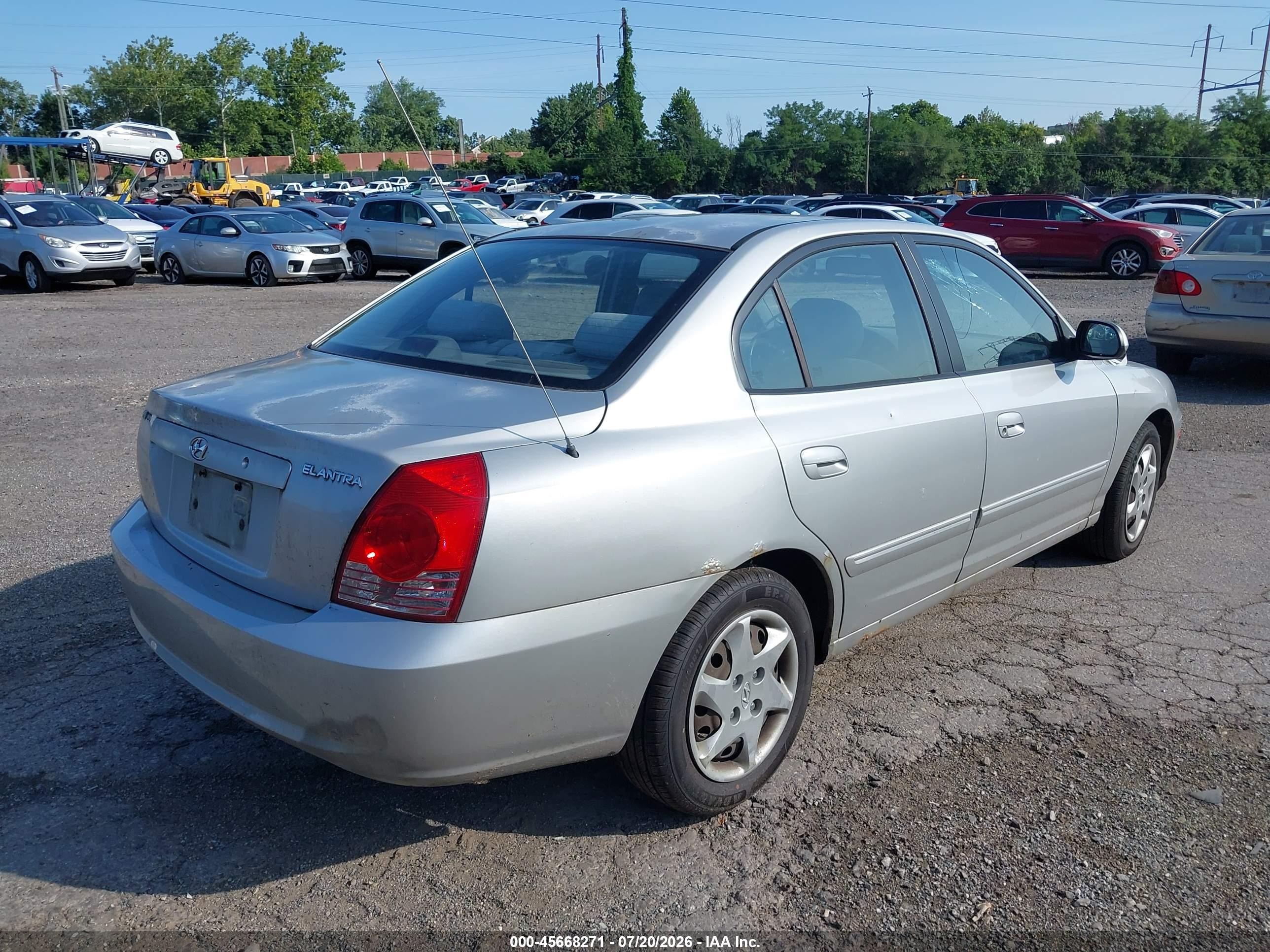 2004 Hyundai Elantra Gls/gt Silver vin: KMHDN46D84U771661