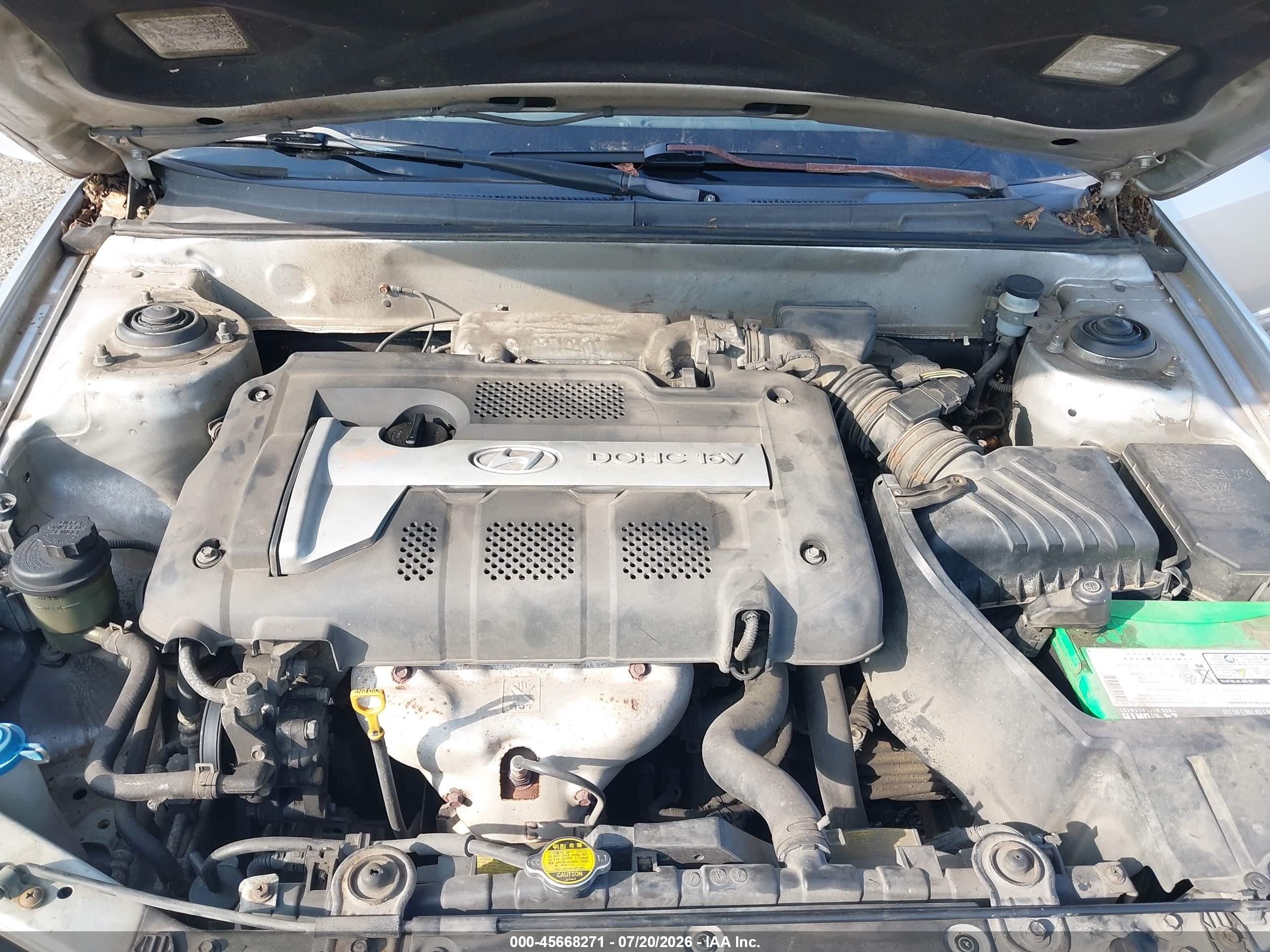 2004 Hyundai Elantra Gls/gt Silver vin: KMHDN46D84U771661