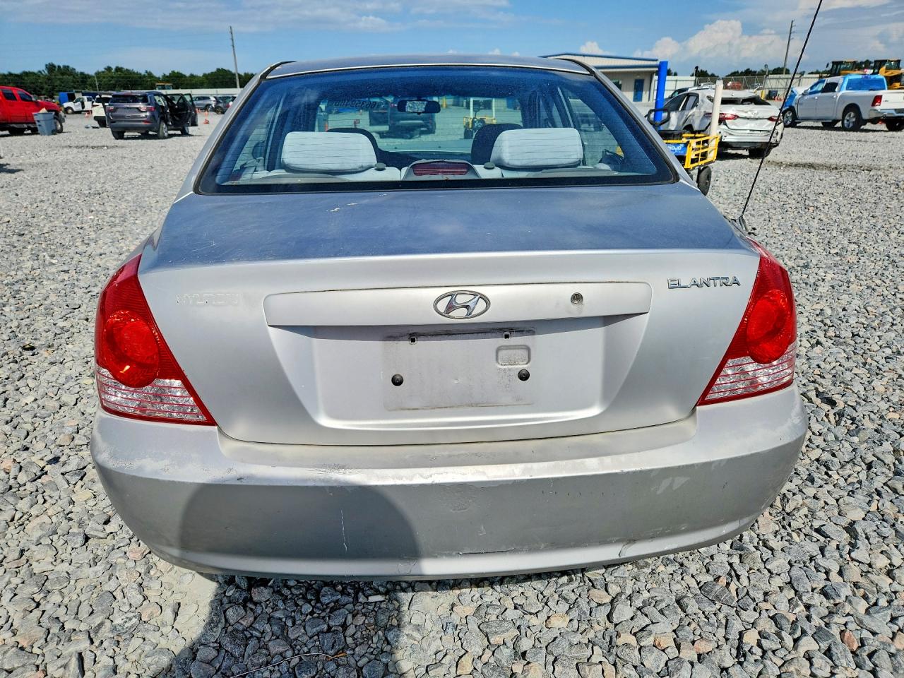 2004 Hyundai Elantra Gls Silver vin: KMHDN46D84U821698