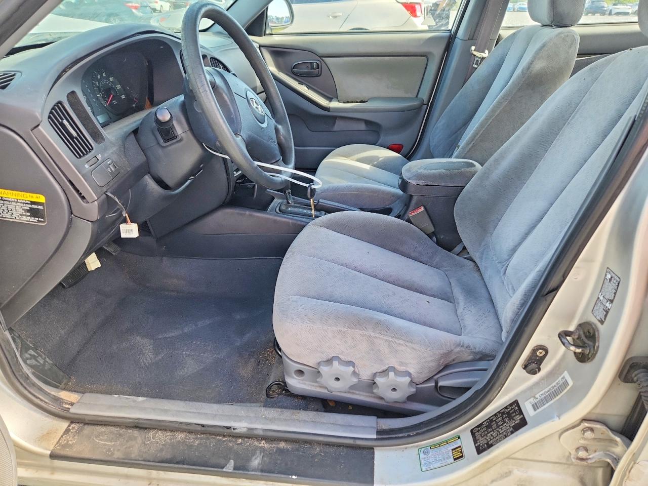 2004 Hyundai Elantra Gls Silver vin: KMHDN46D84U821698