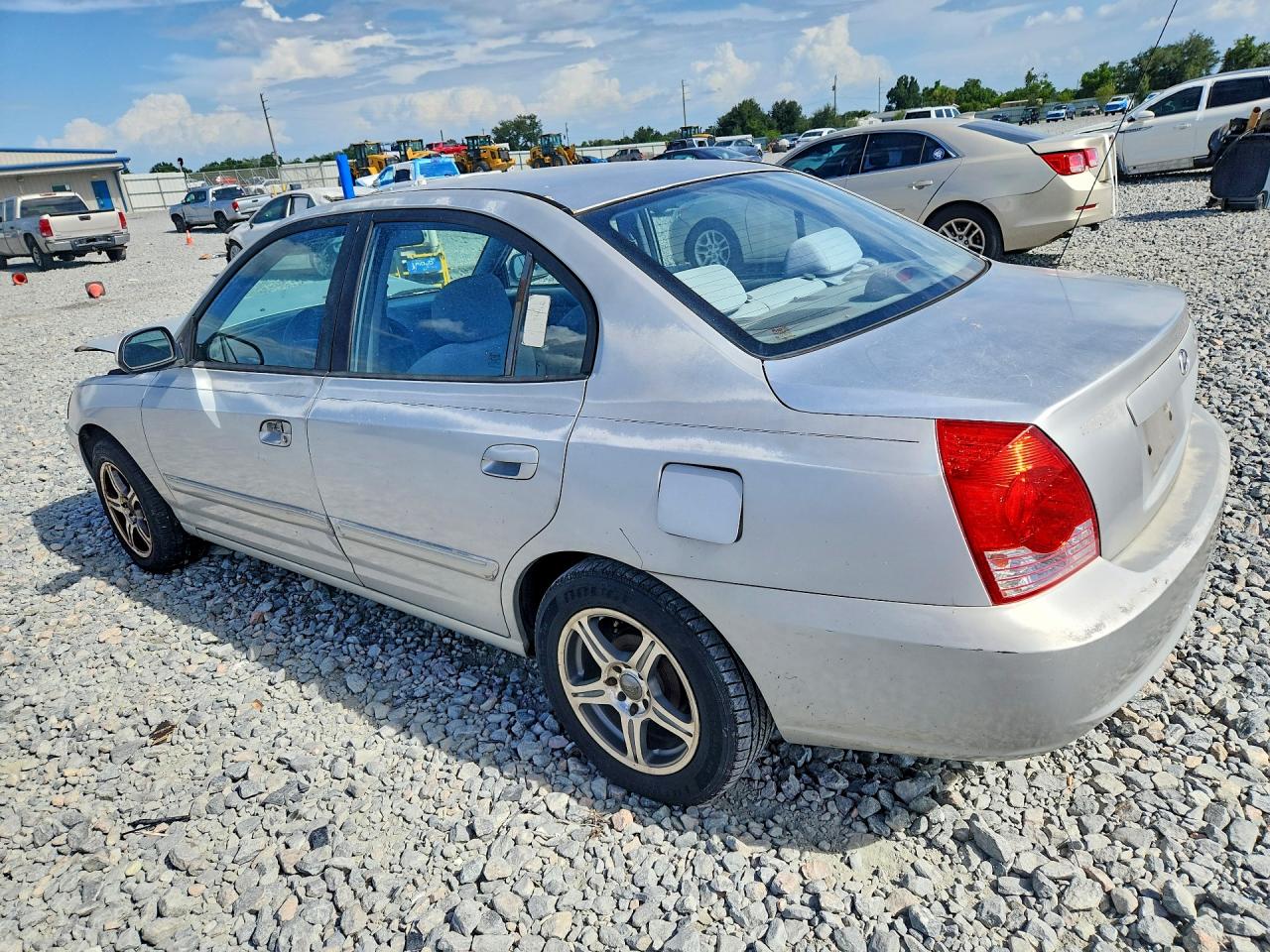 2004 Hyundai Elantra Gls Silver vin: KMHDN46D84U821698
