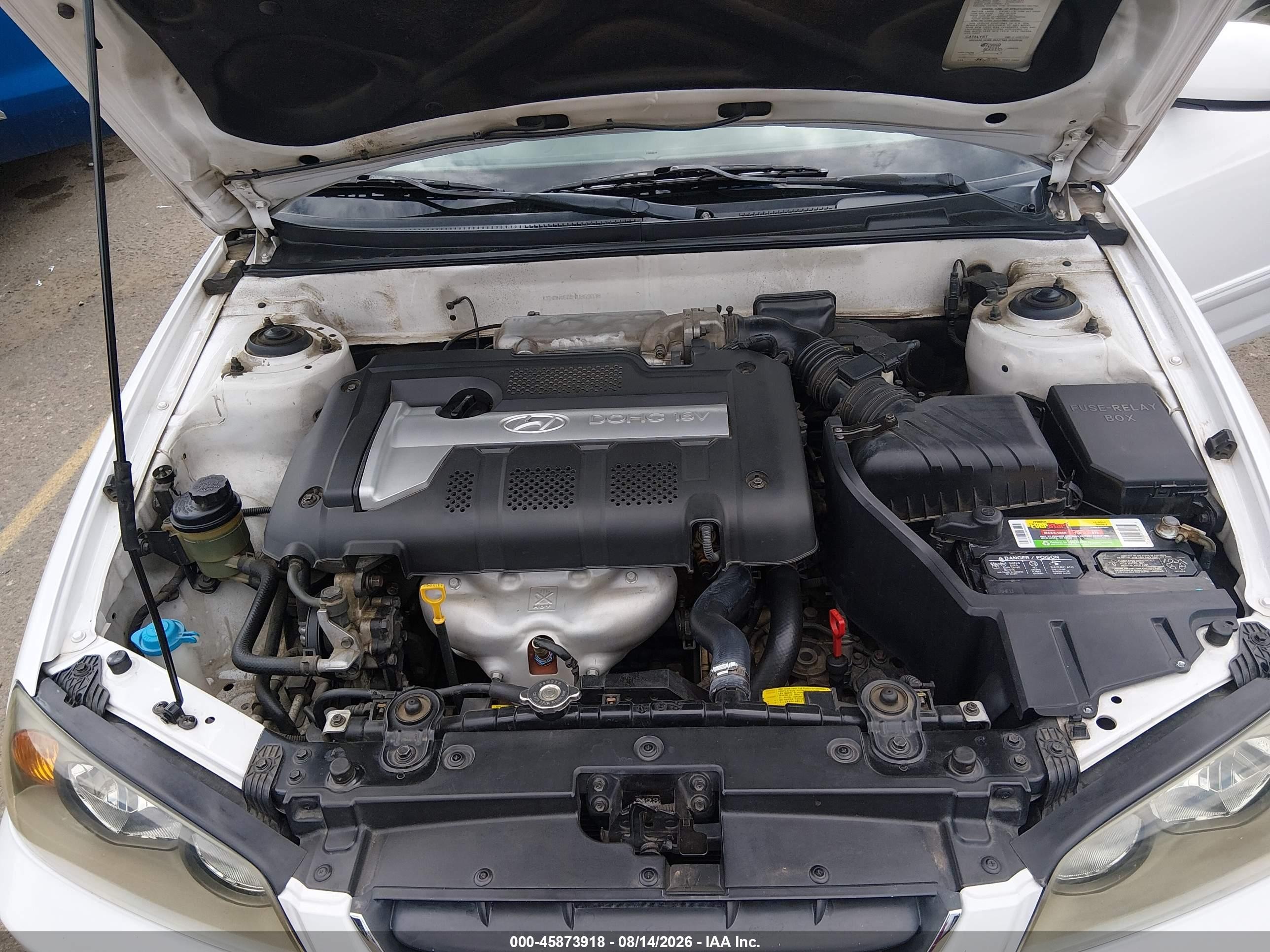 2004 Hyundai Elantra Gls/gt White vin: KMHDN46D84U869038