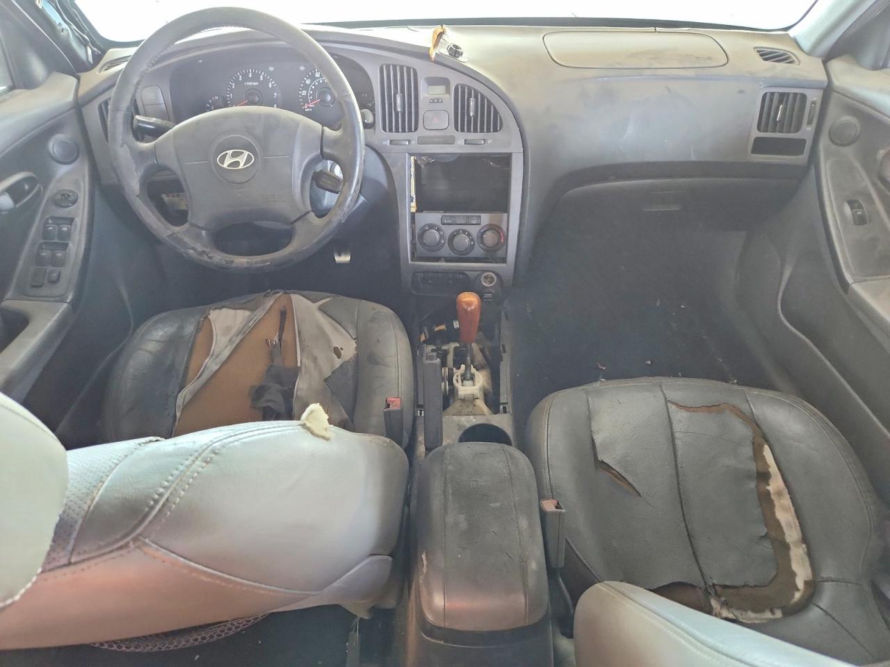 2004 Hyundai Elantra Gls Black vin: KMHDN46D84U916245