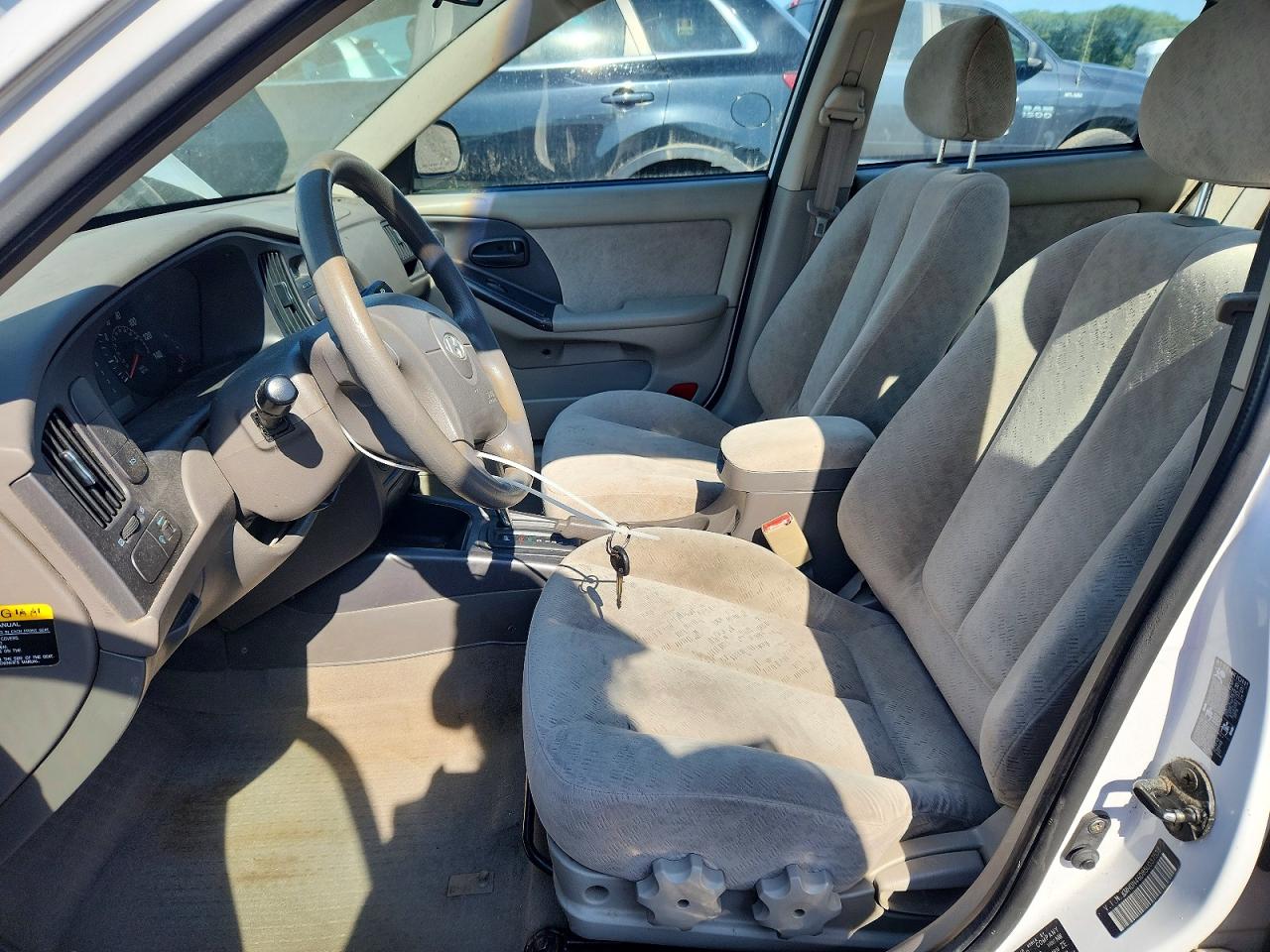 2005 Hyundai Elantra Gls Белый vin: KMHDN46D85U037538