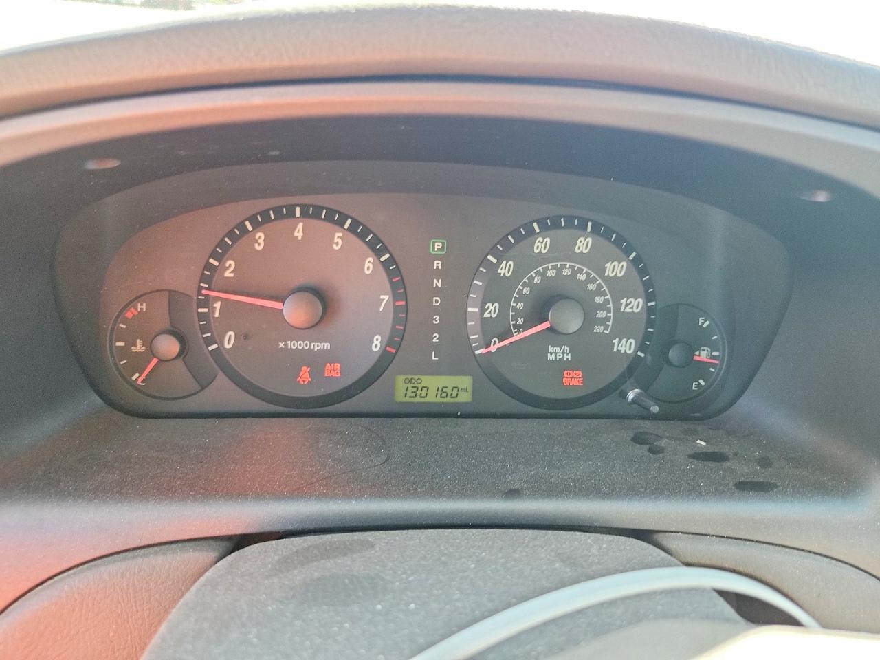 2005 Hyundai Elantra Gls White vin: KMHDN46D85U067252