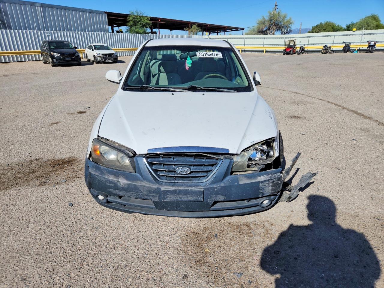 2005 Hyundai Elantra Gls White vin: KMHDN46D85U067252