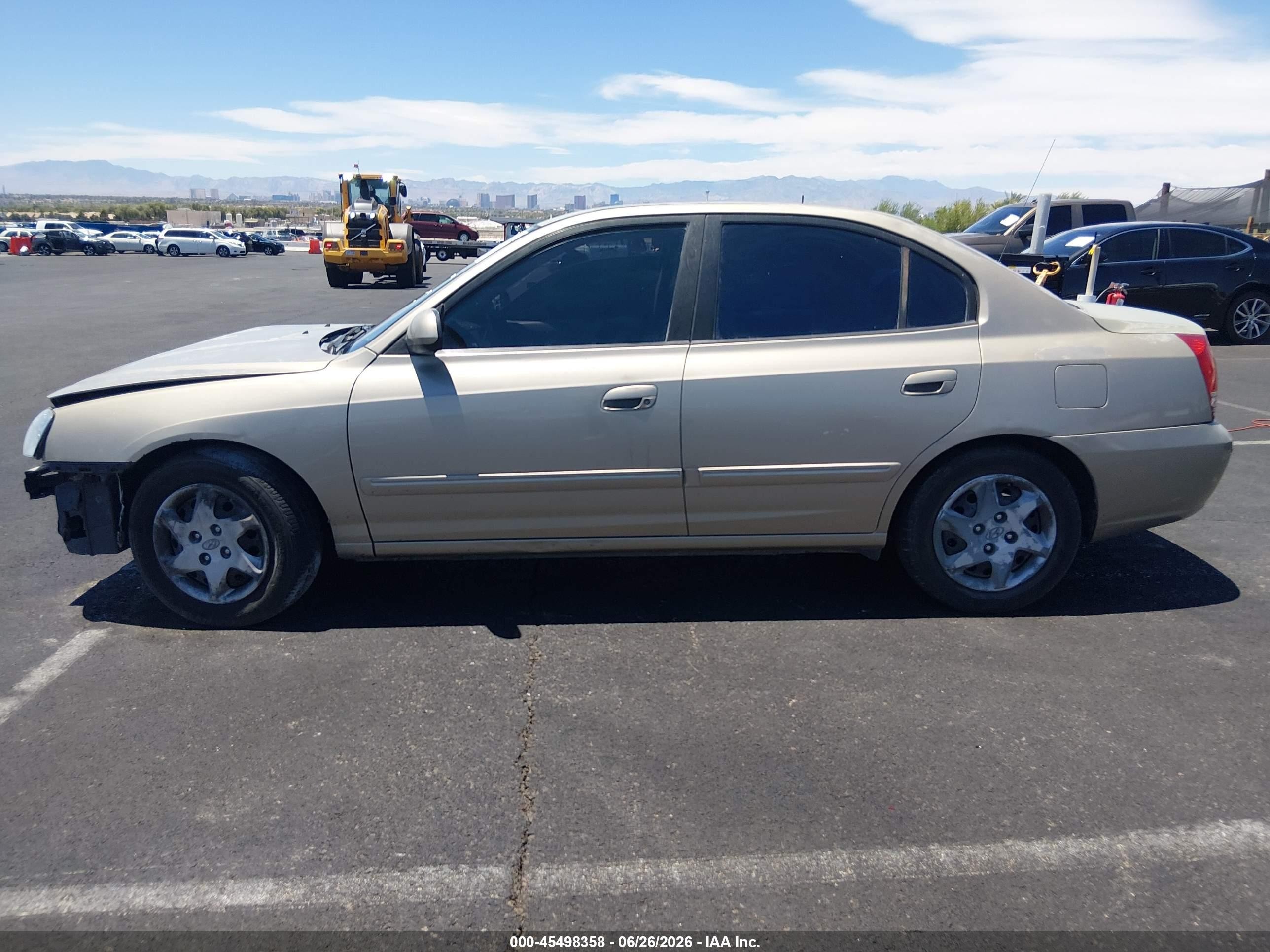 2005 Hyundai Elantra Gls/gt Gold vin: KMHDN46D85U087436