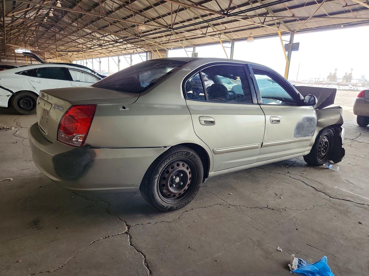 2005 Hyundai Elantra Gls Tan vin: KMHDN46D85U172387