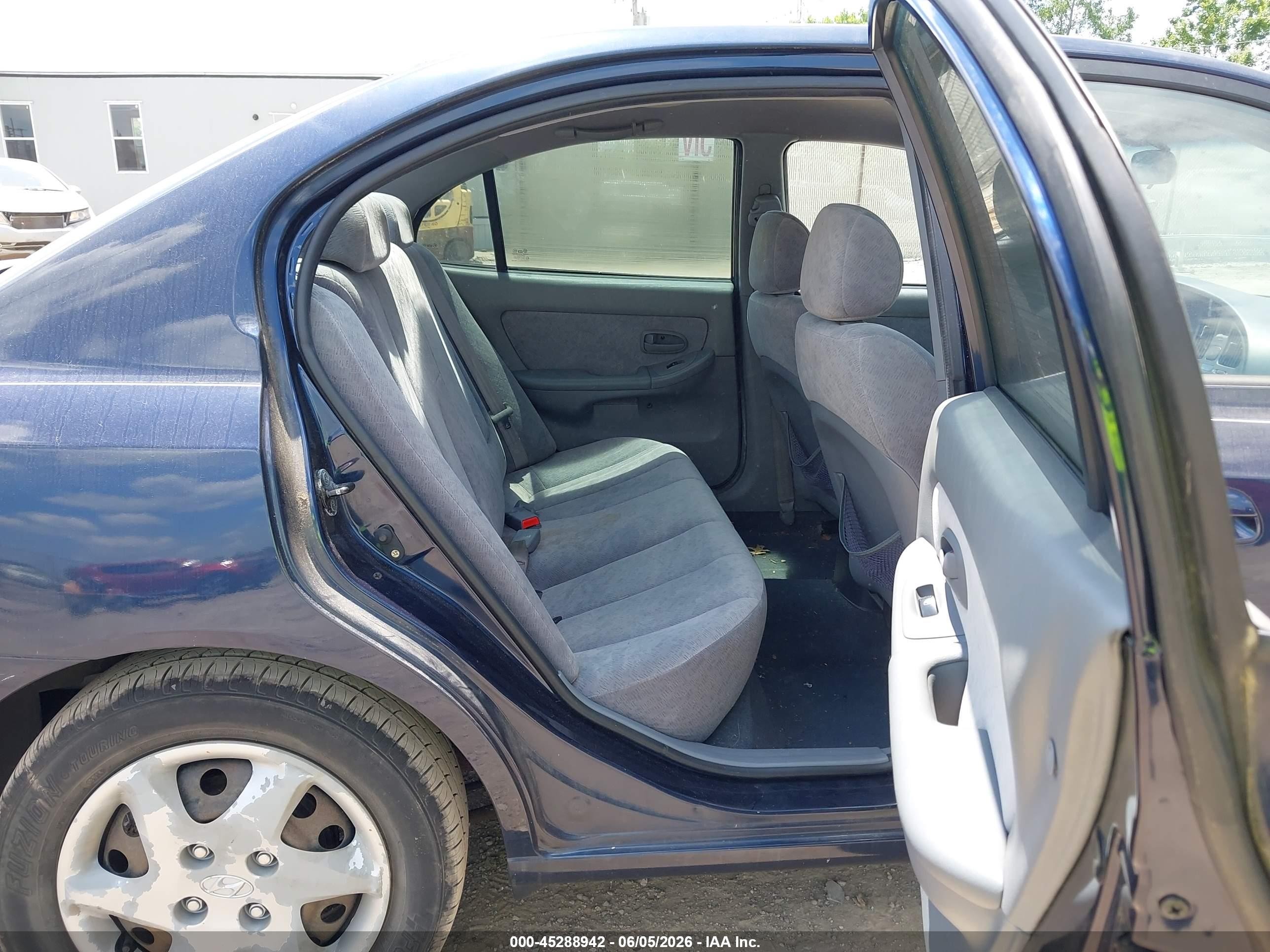 2005 Hyundai Elantra Gls/gt Blue vin: KMHDN46D85U981095