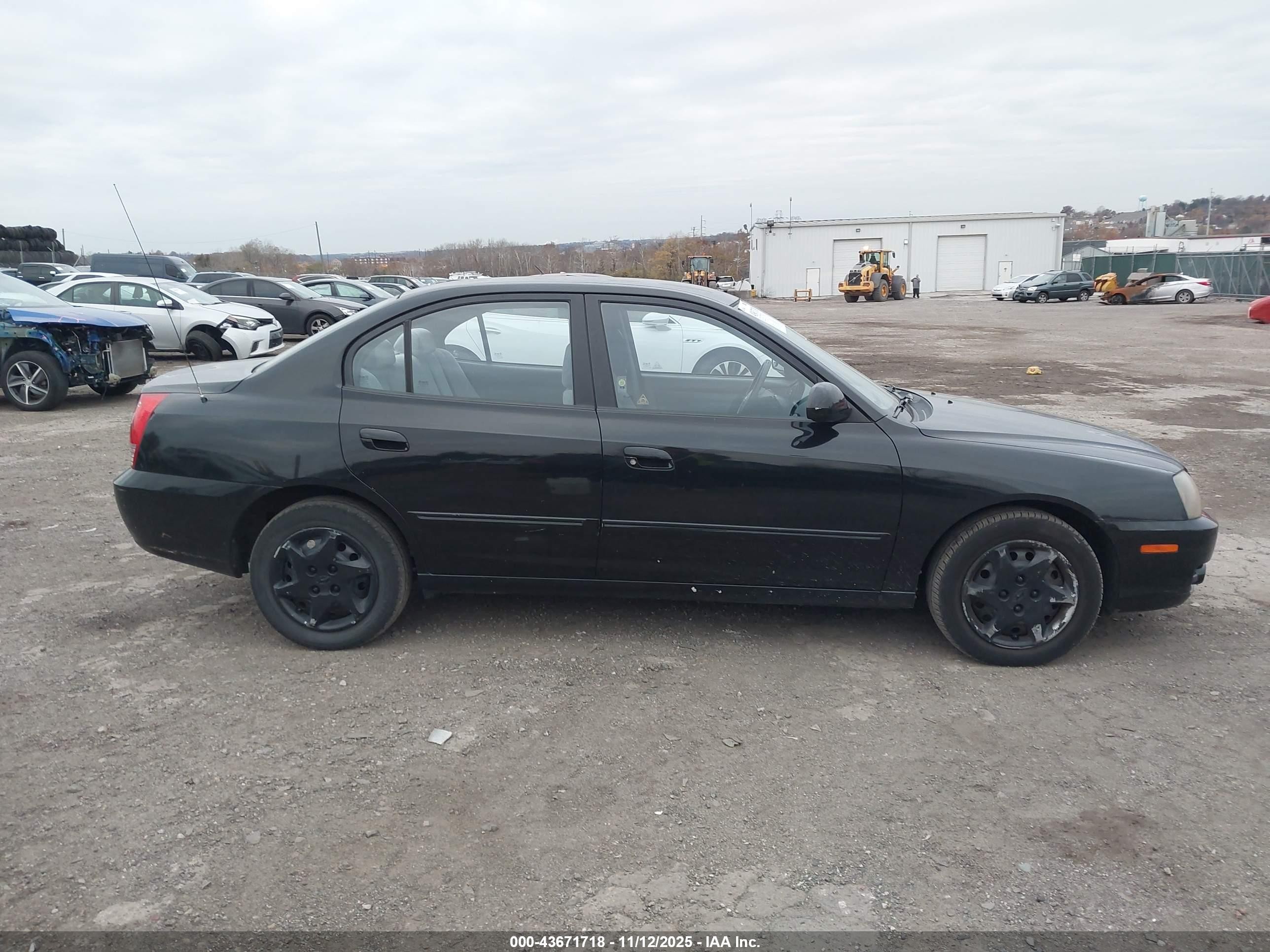 2004 Hyundai Elantra Gls/gt Black vin: KMHDN46D94U742864