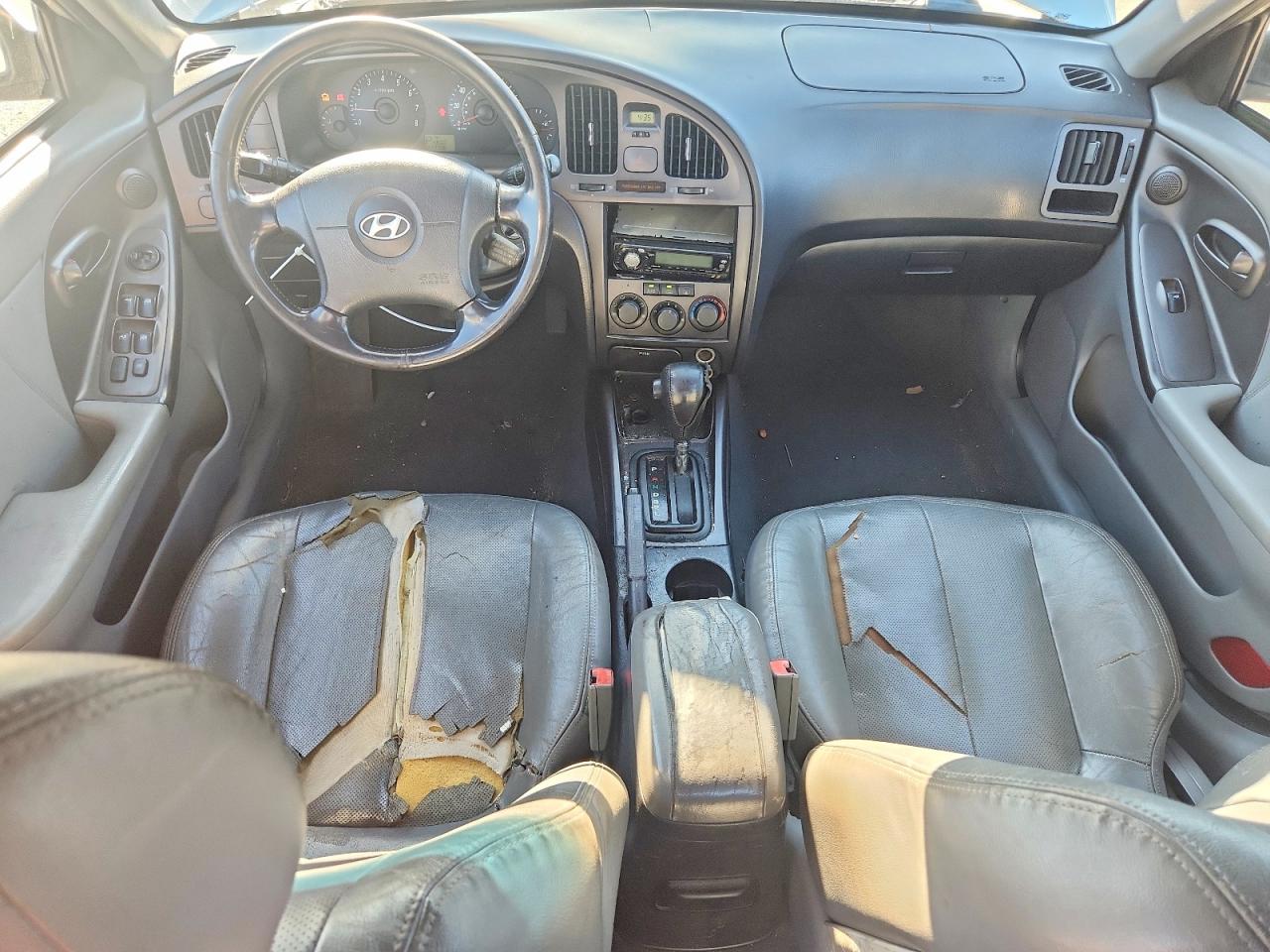 2004 Hyundai Elantra Gls Silver vin: KMHDN46D94U805526