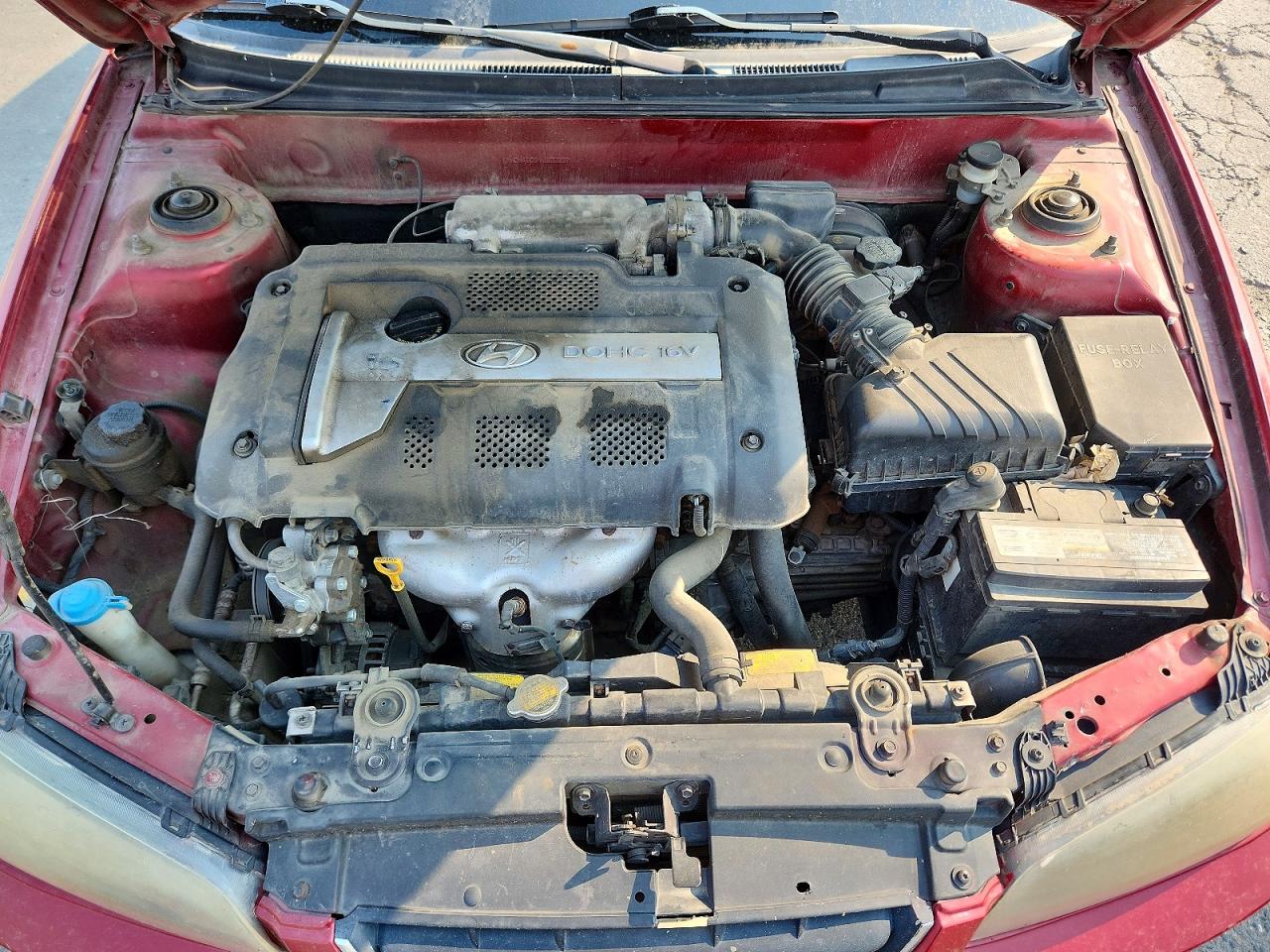 2004 Hyundai Elantra Gls Red vin: KMHDN46D94U920997