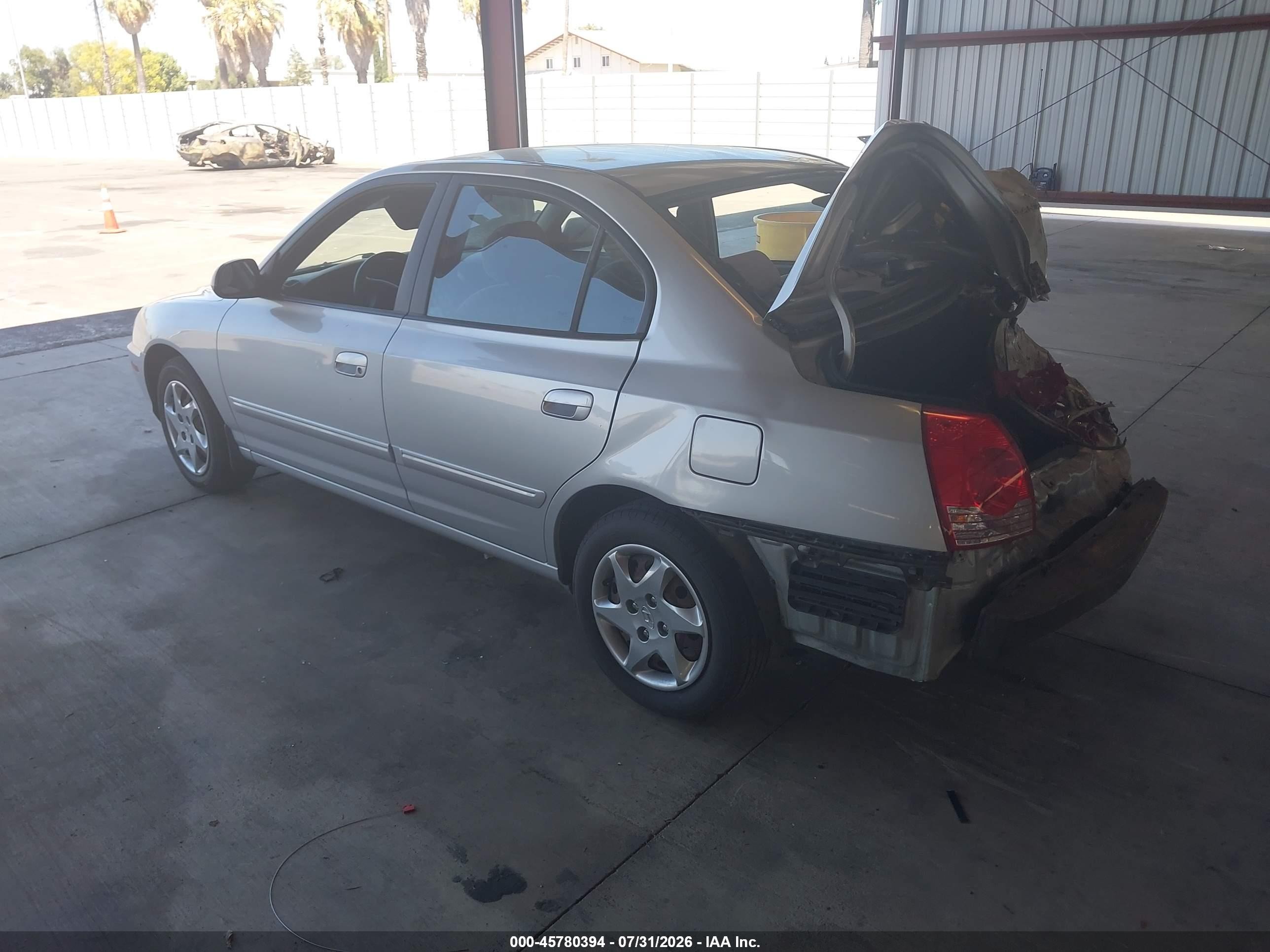 2005 Hyundai Elantra Gls/gt Серебряный vin: KMHDN46D95U030680