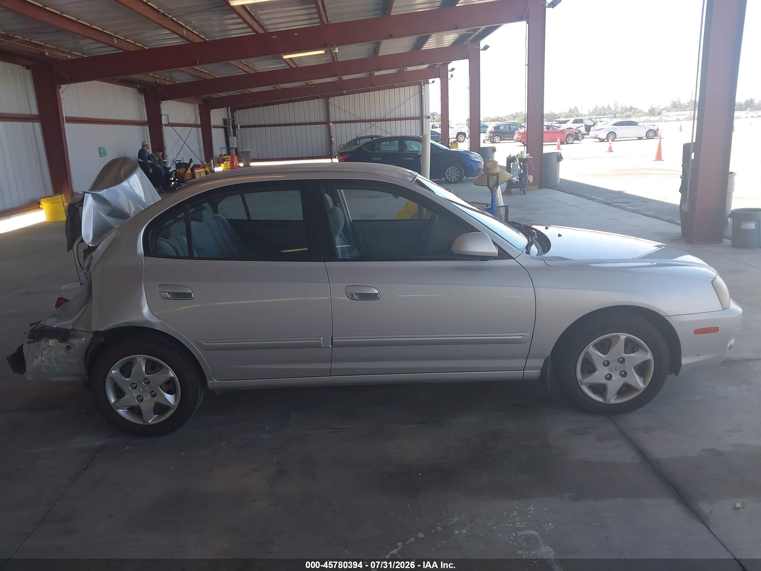 2005 Hyundai Elantra Gls/gt Серебряный vin: KMHDN46D95U030680