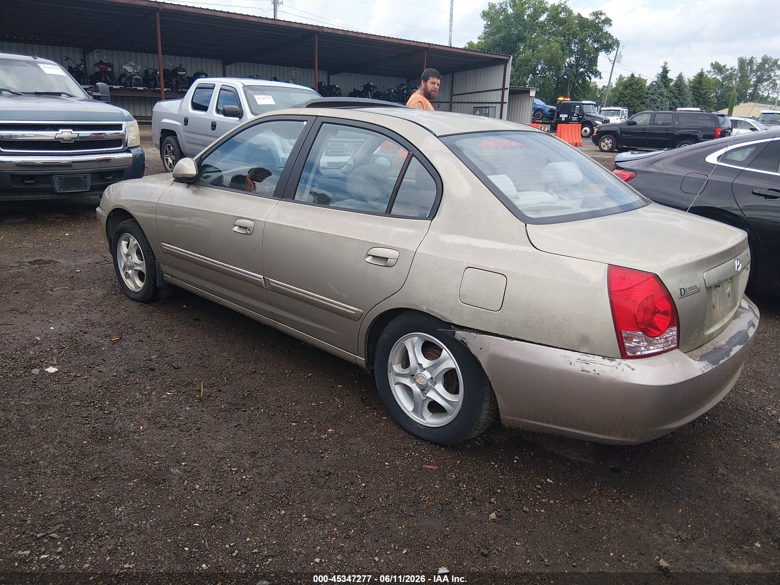 2005 Hyundai Elantra Gls/gt Gold vin: KMHDN46D95U067308
