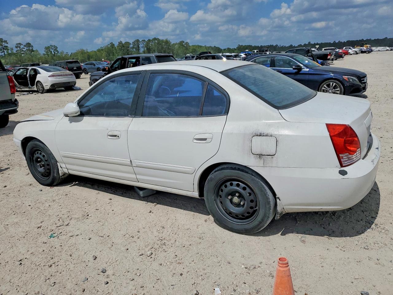 2005 Hyundai Elantra Gls Белый vin: KMHDN46D95U149264