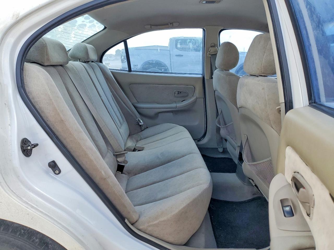 2005 Hyundai Elantra Gls Белый vin: KMHDN46D95U149264