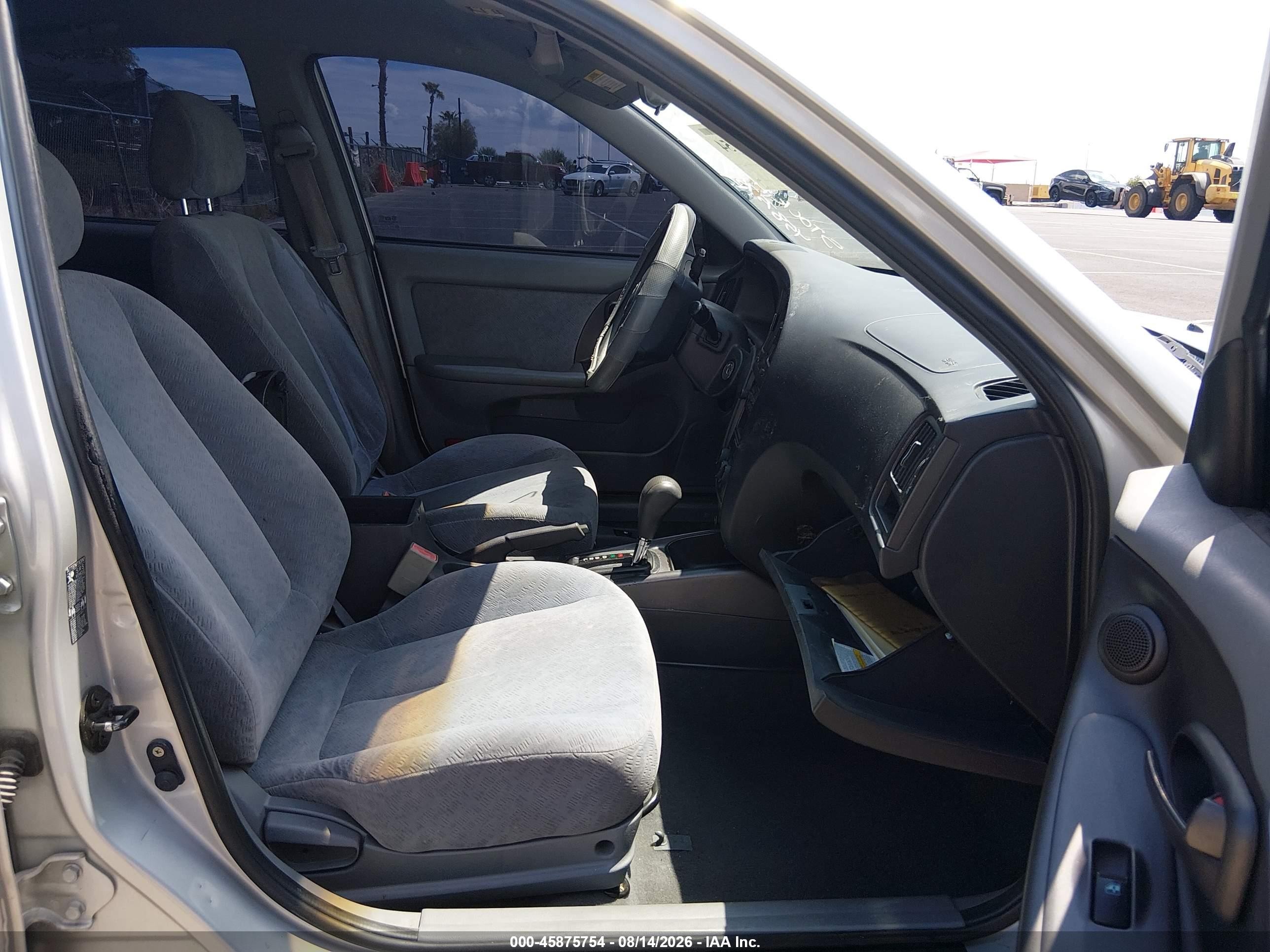 2006 Hyundai Elantra Gls/limited Silver vin: KMHDN46D96U358425