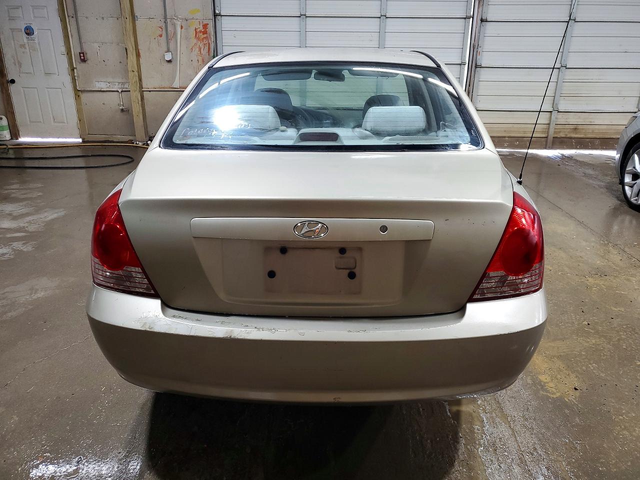 2006 Hyundai Elantra Gls Gold vin: KMHDN46D96U359784