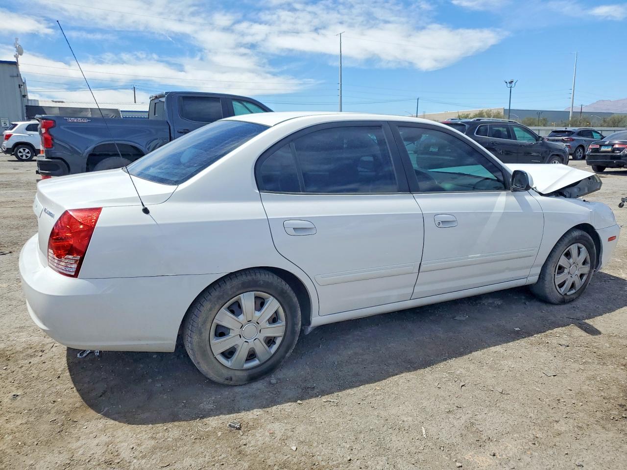 2006 Hyundai Elantra Gls White vin: KMHDN46D96U362913