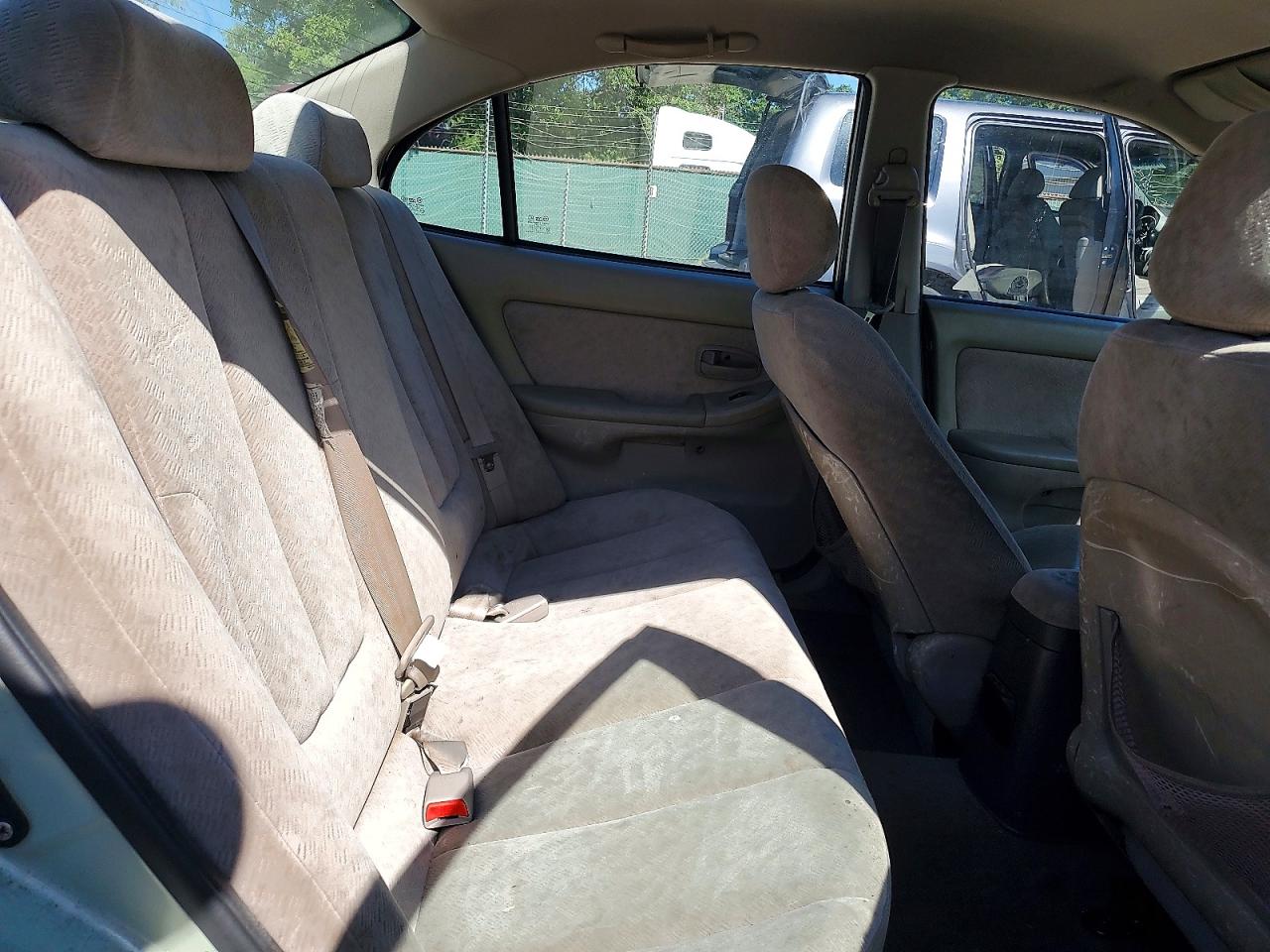 2004 Hyundai Elantra Gls Green vin: KMHDN46DX4U710215
