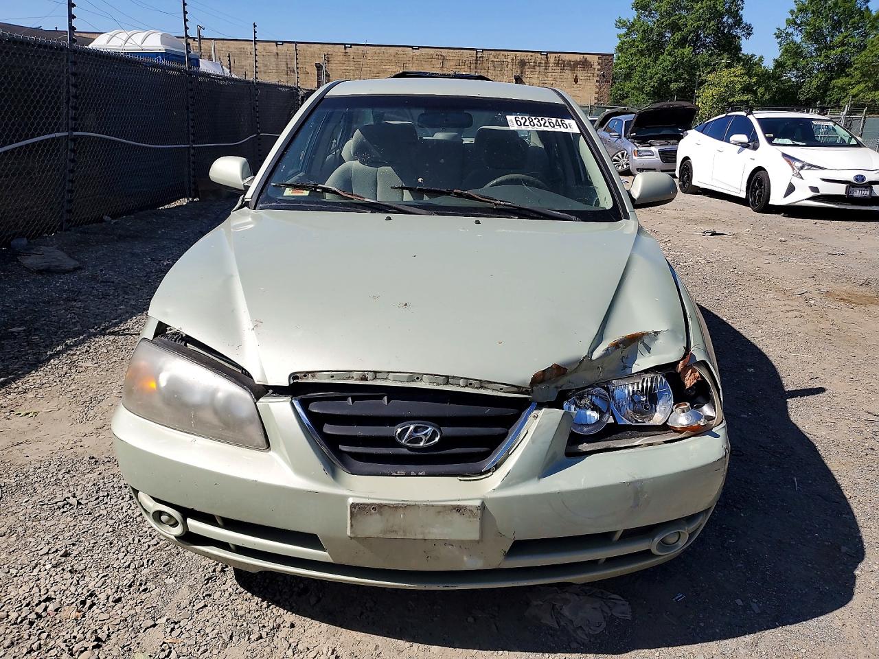 2004 Hyundai Elantra Gls Green vin: KMHDN46DX4U710215