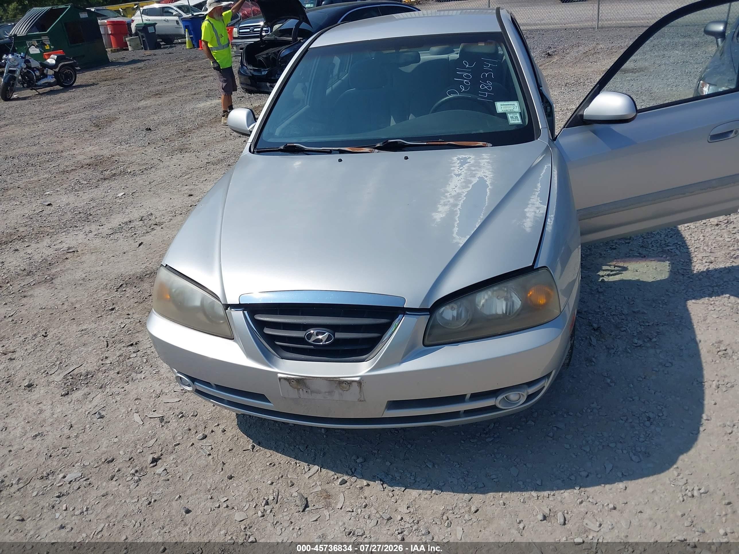 2004 Hyundai Elantra Gls/gt Серебряный vin: KMHDN46DX4U828538