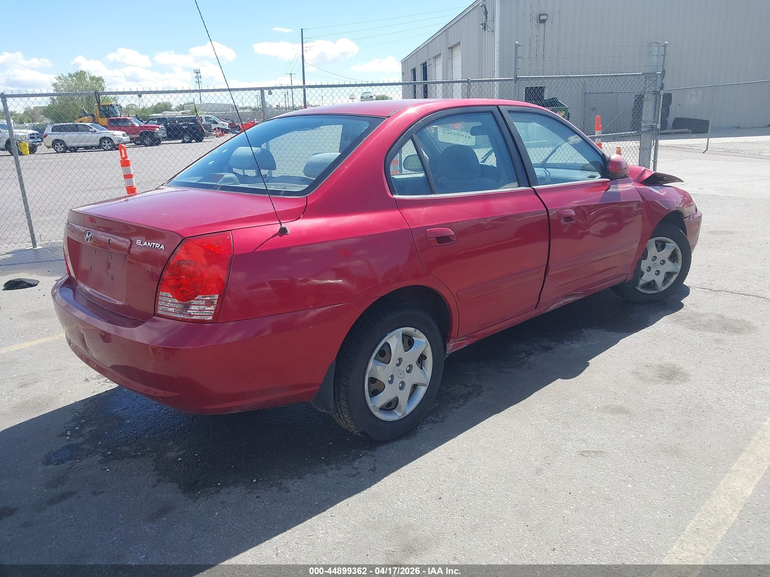 2004 Hyundai Elantra Gls/gt Red vin: KMHDN46DX4U872099