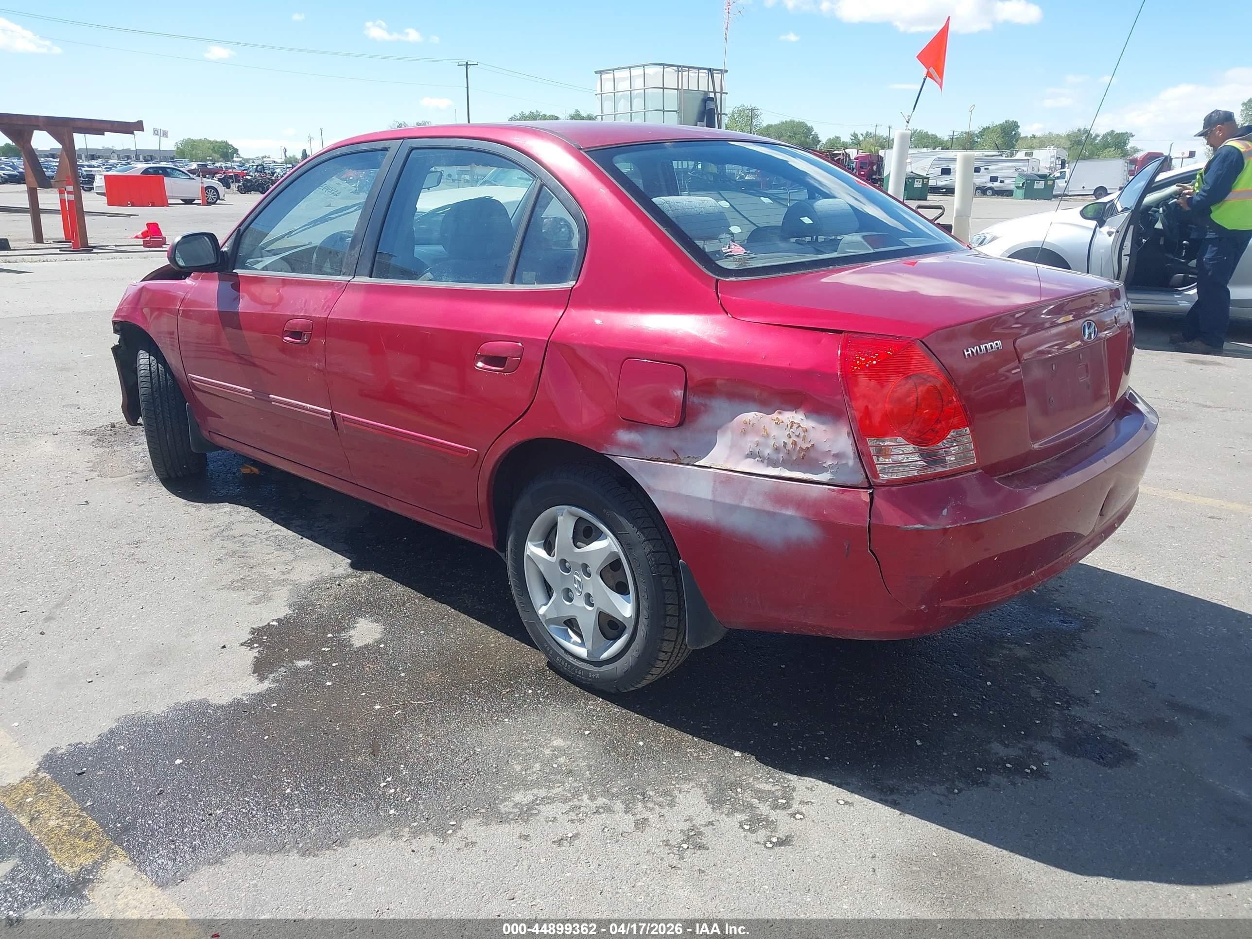 2004 Hyundai Elantra Gls/gt Red vin: KMHDN46DX4U872099