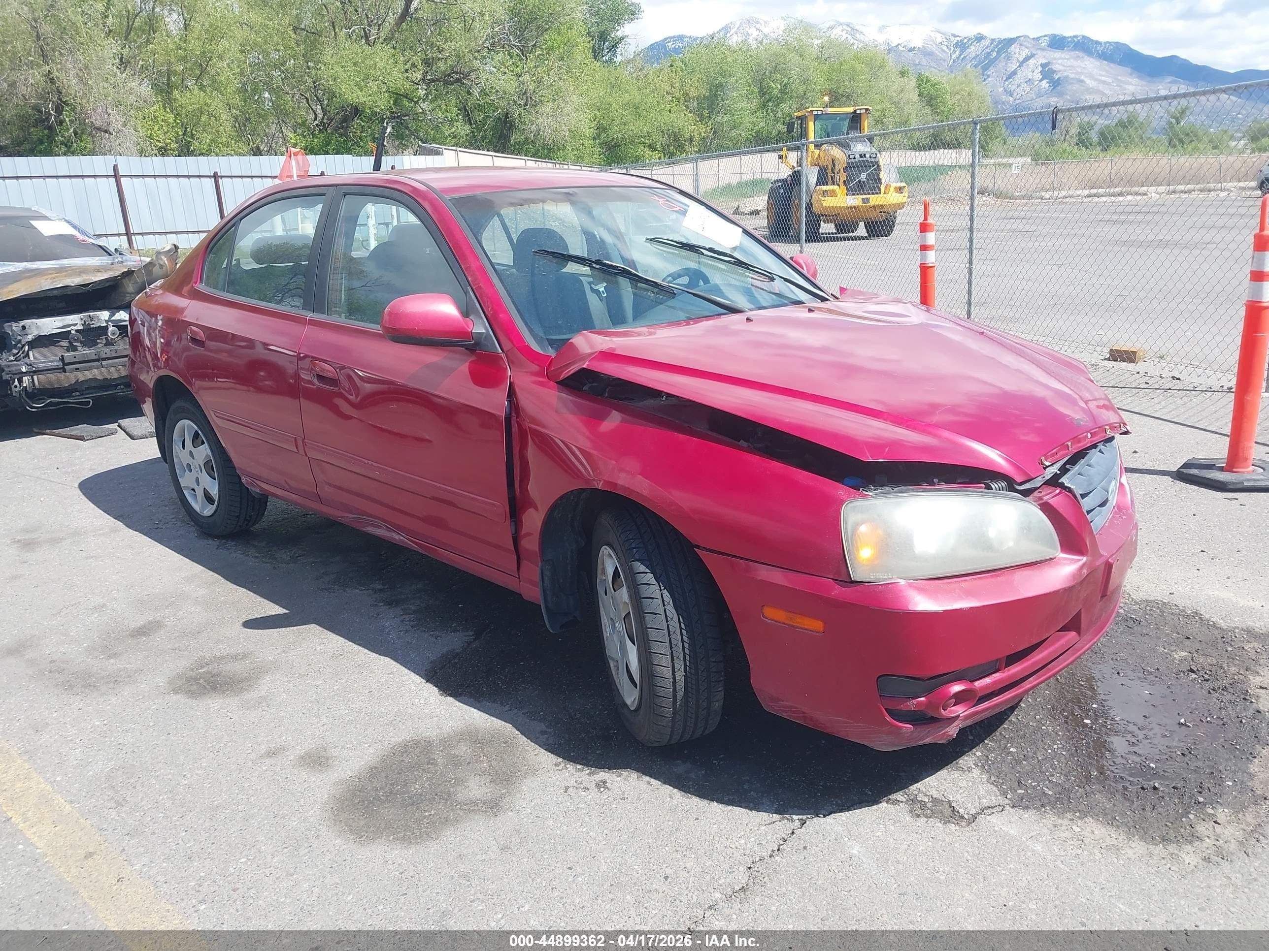 2004 Hyundai Elantra Gls/gt Red vin: KMHDN46DX4U872099