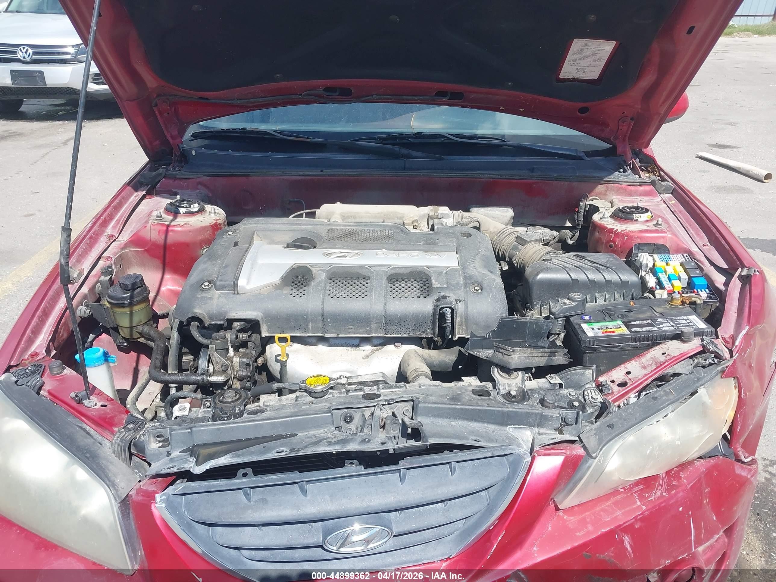 2004 Hyundai Elantra Gls/gt Red vin: KMHDN46DX4U872099