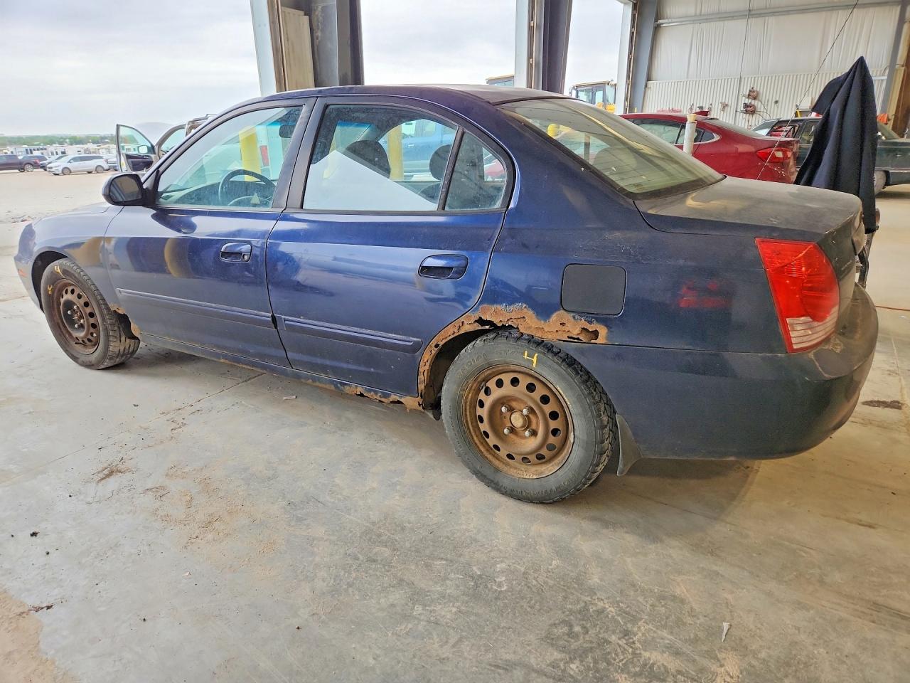 2005 Hyundai Elantra Gls Blue vin: KMHDN46DX5U037878