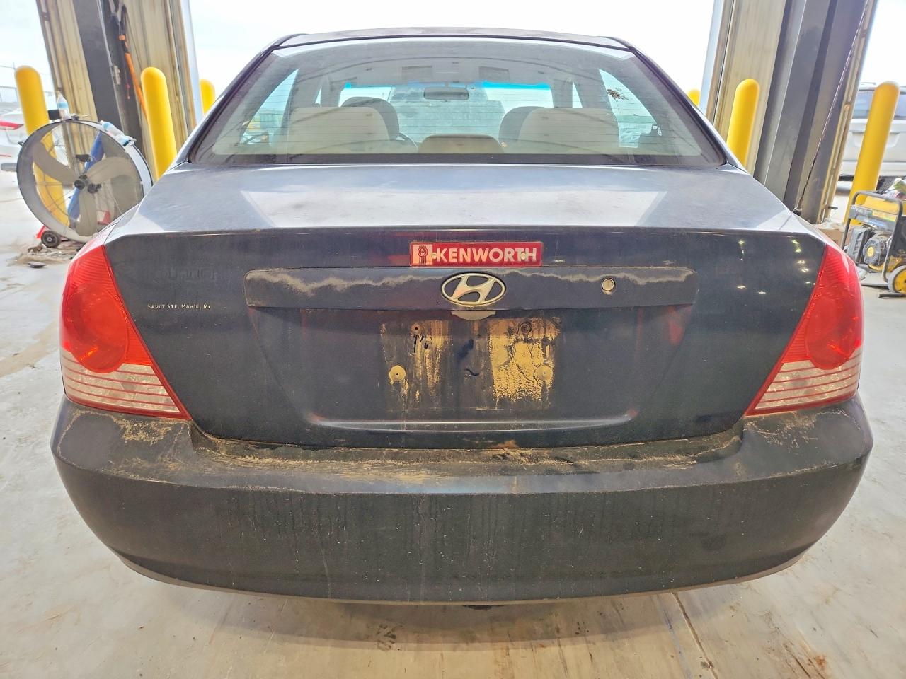 2005 Hyundai Elantra Gls Blue vin: KMHDN46DX5U037878