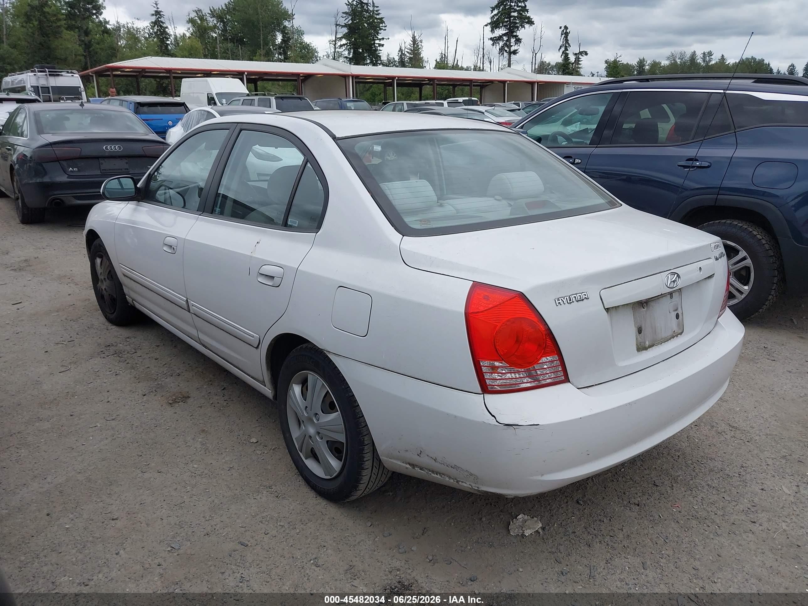 2005 Hyundai Elantra Gls/gt Белый vin: KMHDN46DX5U052557
