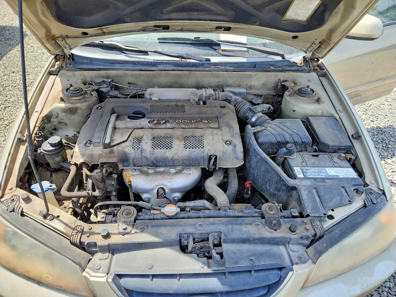 2006 Hyundai Elantra Gls Gold vin: KMHDN46DX6U282231
