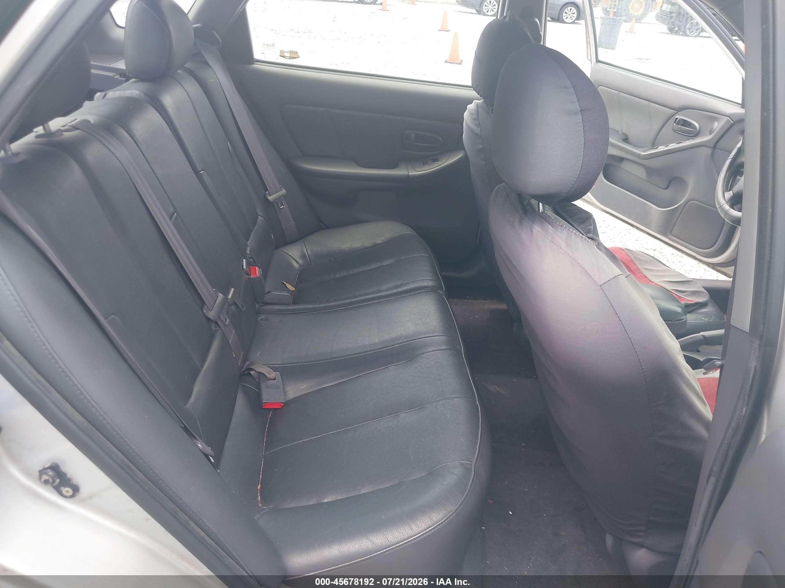 2003 Hyundai Elantra Gt Silver vin: KMHDN55D13U100998