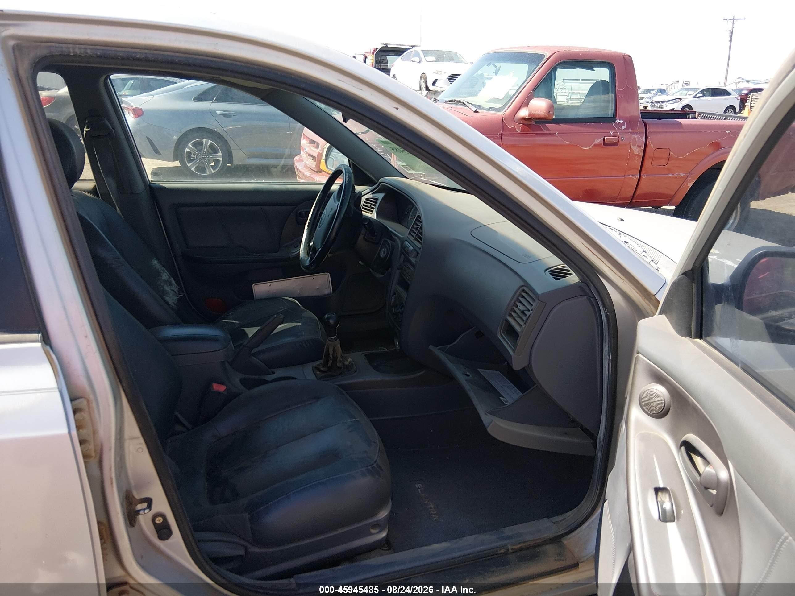 2001 Hyundai Elantra Gt Silver vin: KMHDN55D71U025494