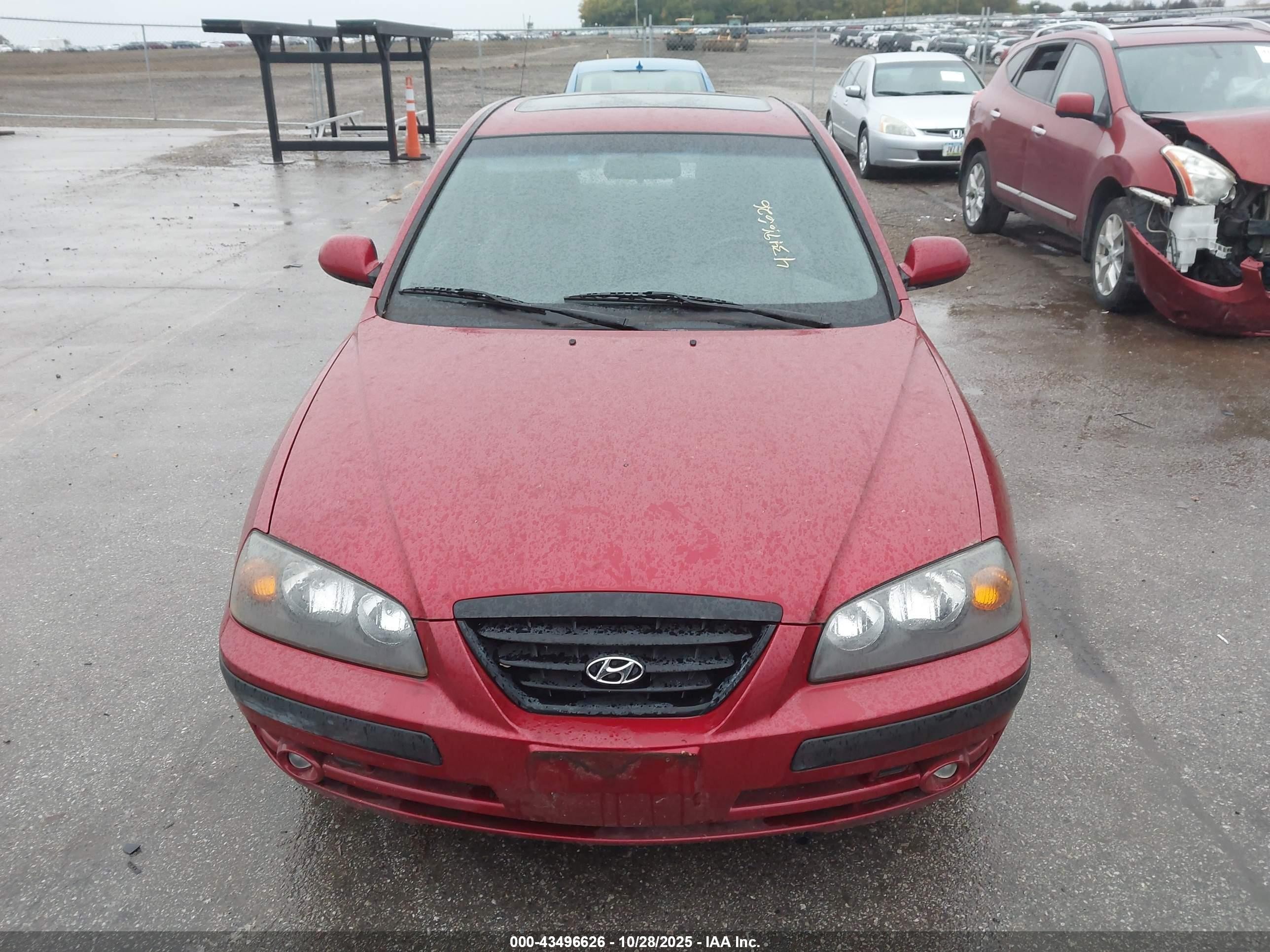 2004 Hyundai Elantra Gt Red vin: KMHDN56D34U112845